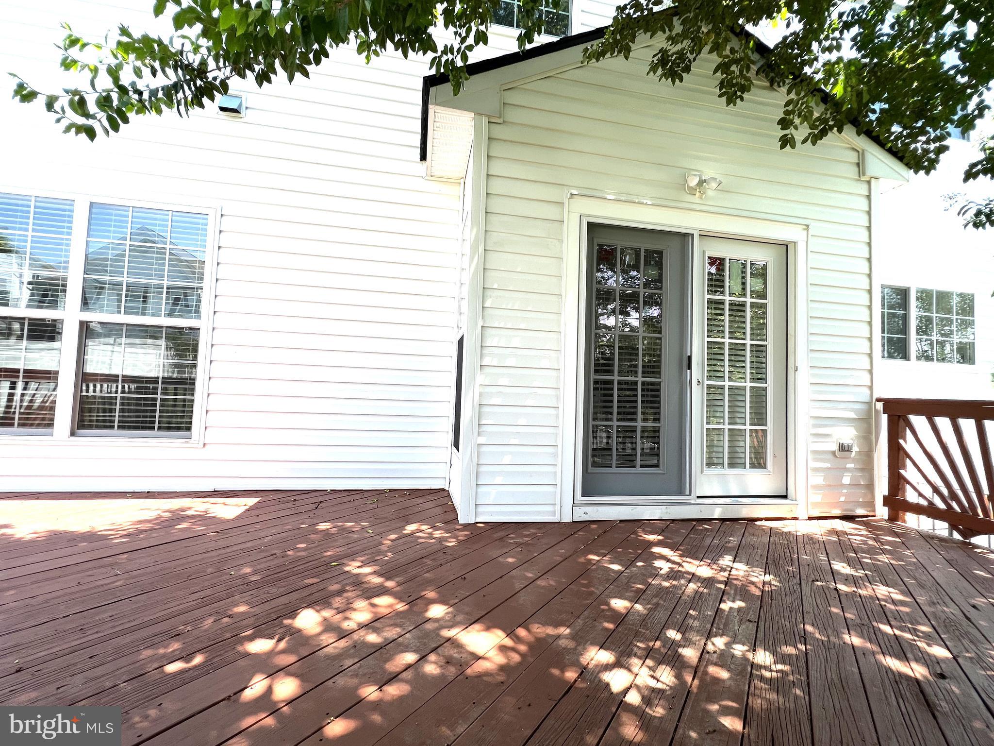 ENGLAND RUN NORTH - Residential