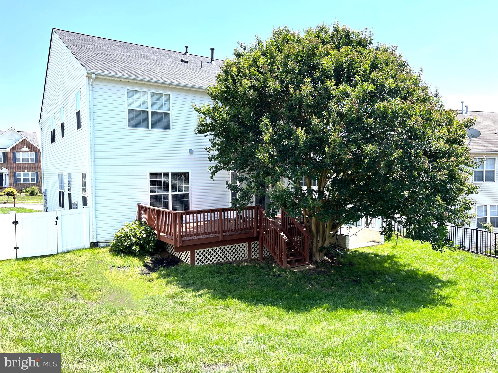 ENGLAND RUN NORTH - Residential