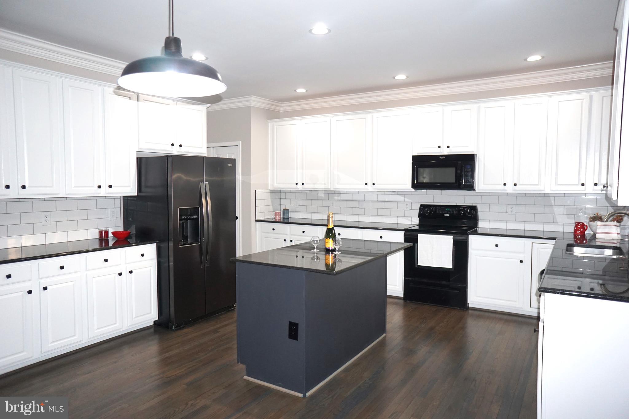 ENGLAND RUN NORTH - Residential