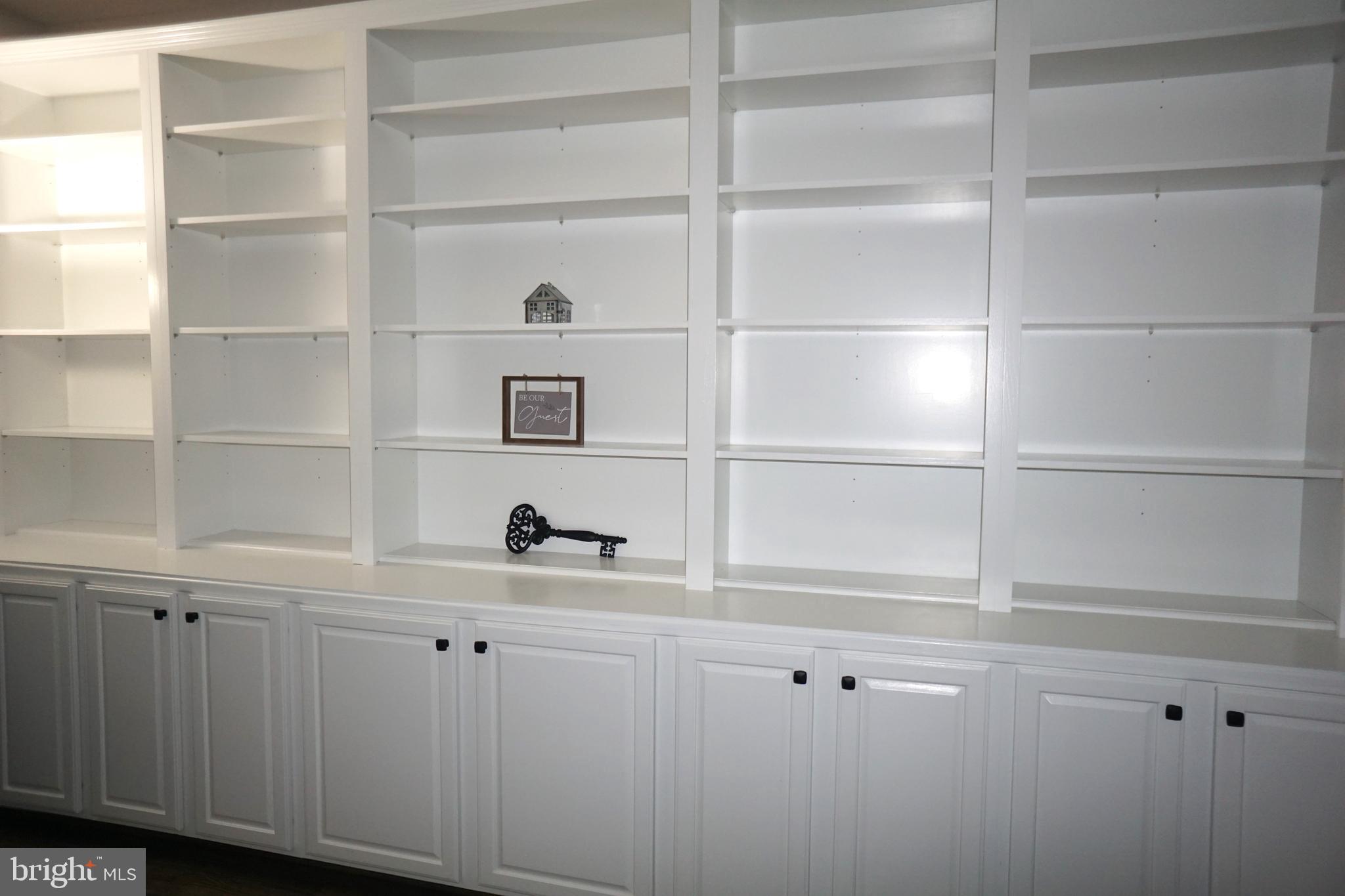 ENGLAND RUN NORTH - Residential