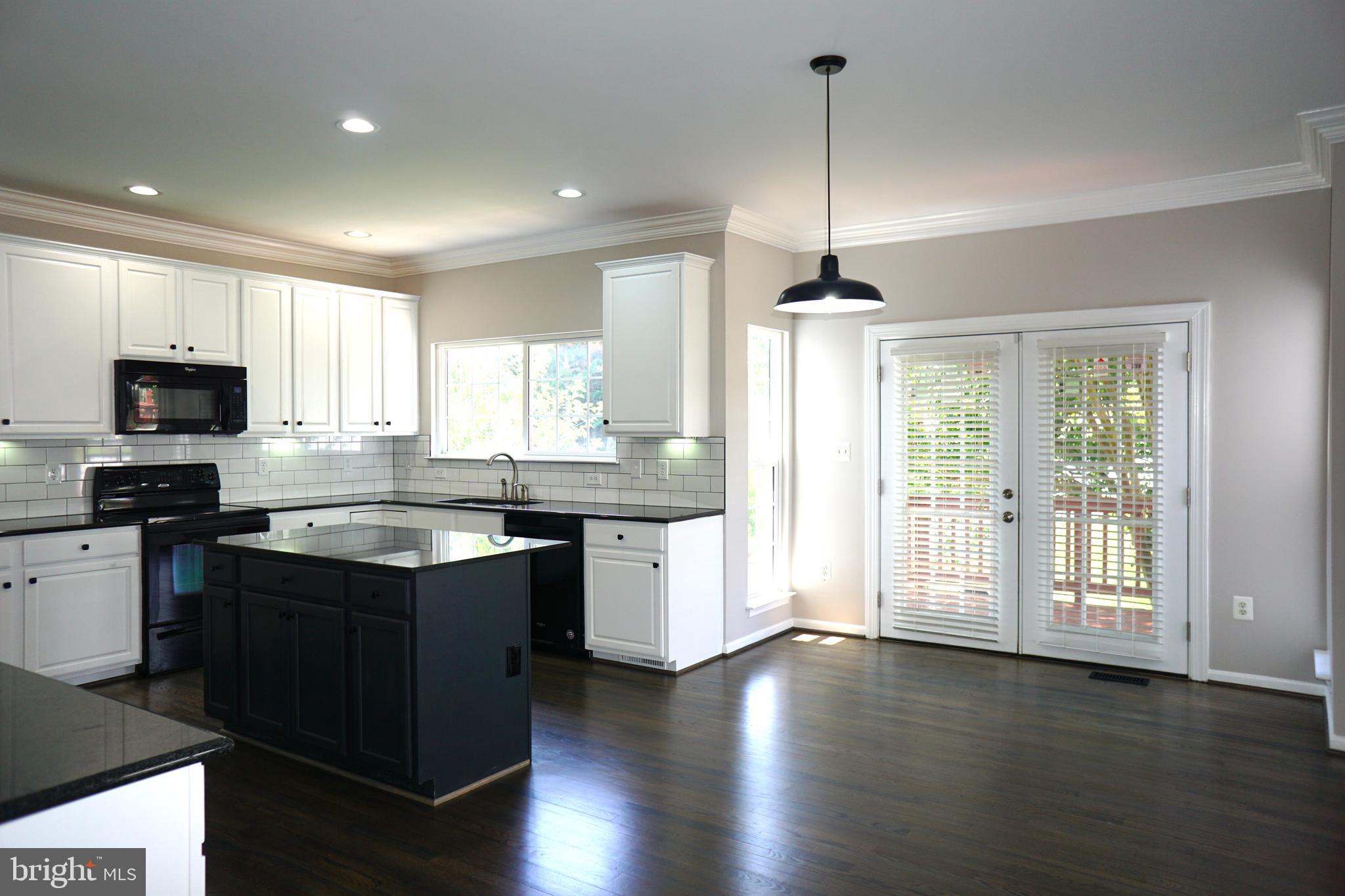 ENGLAND RUN NORTH - Residential