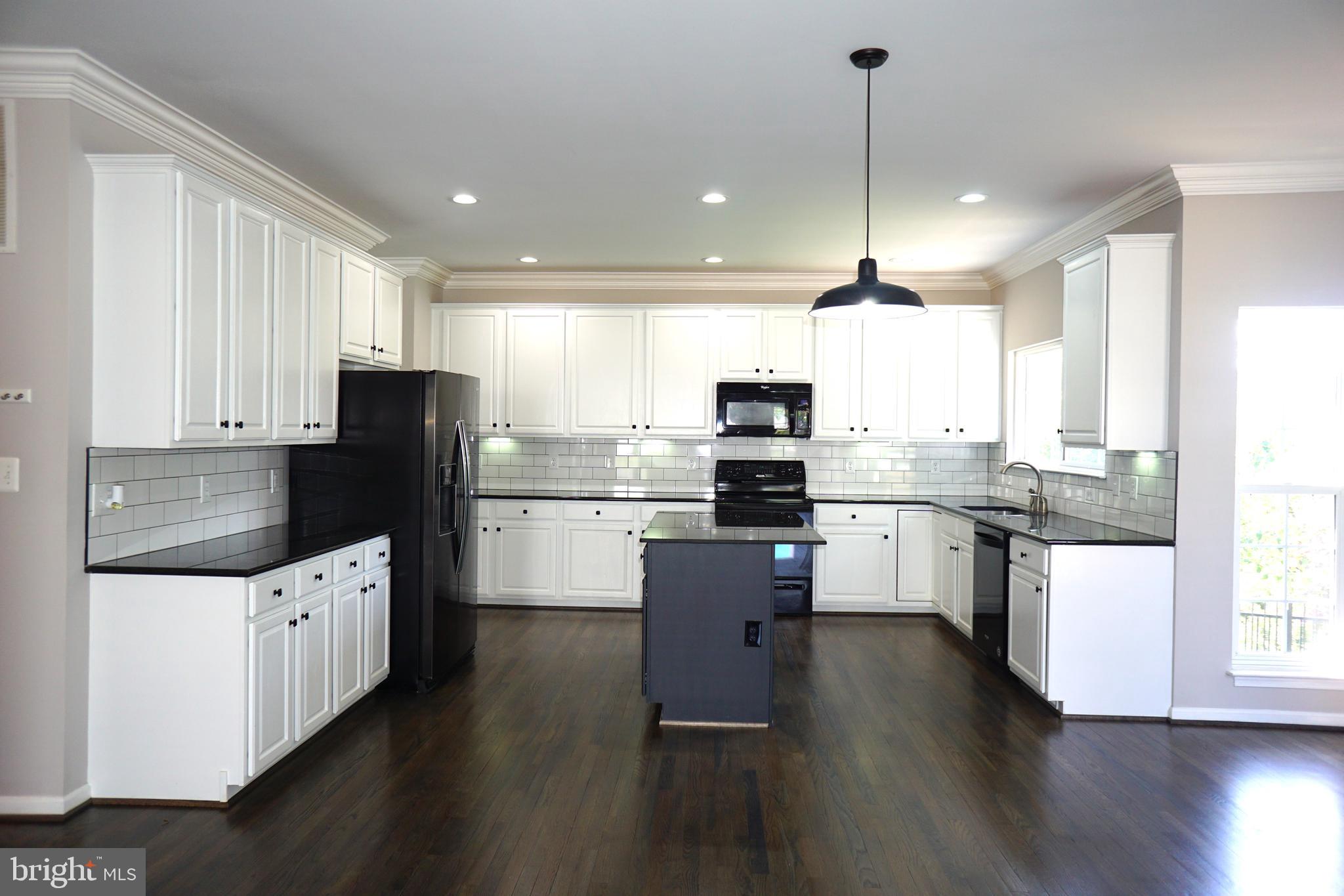 ENGLAND RUN NORTH - Residential