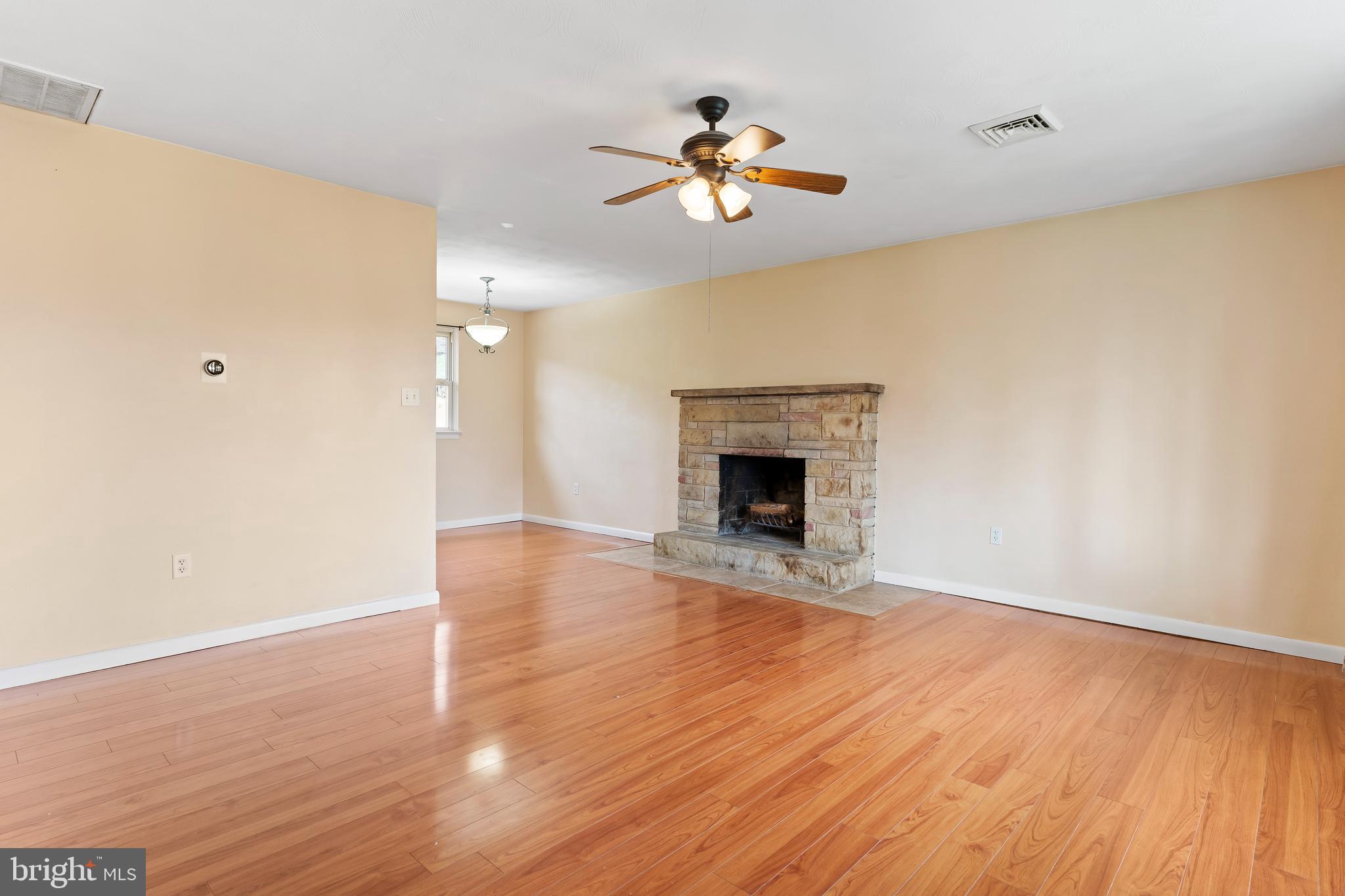 PLEASANT VIEW - Residential