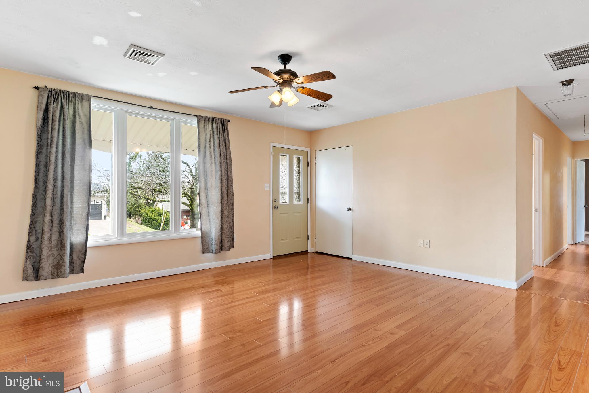 PLEASANT VIEW - Residential