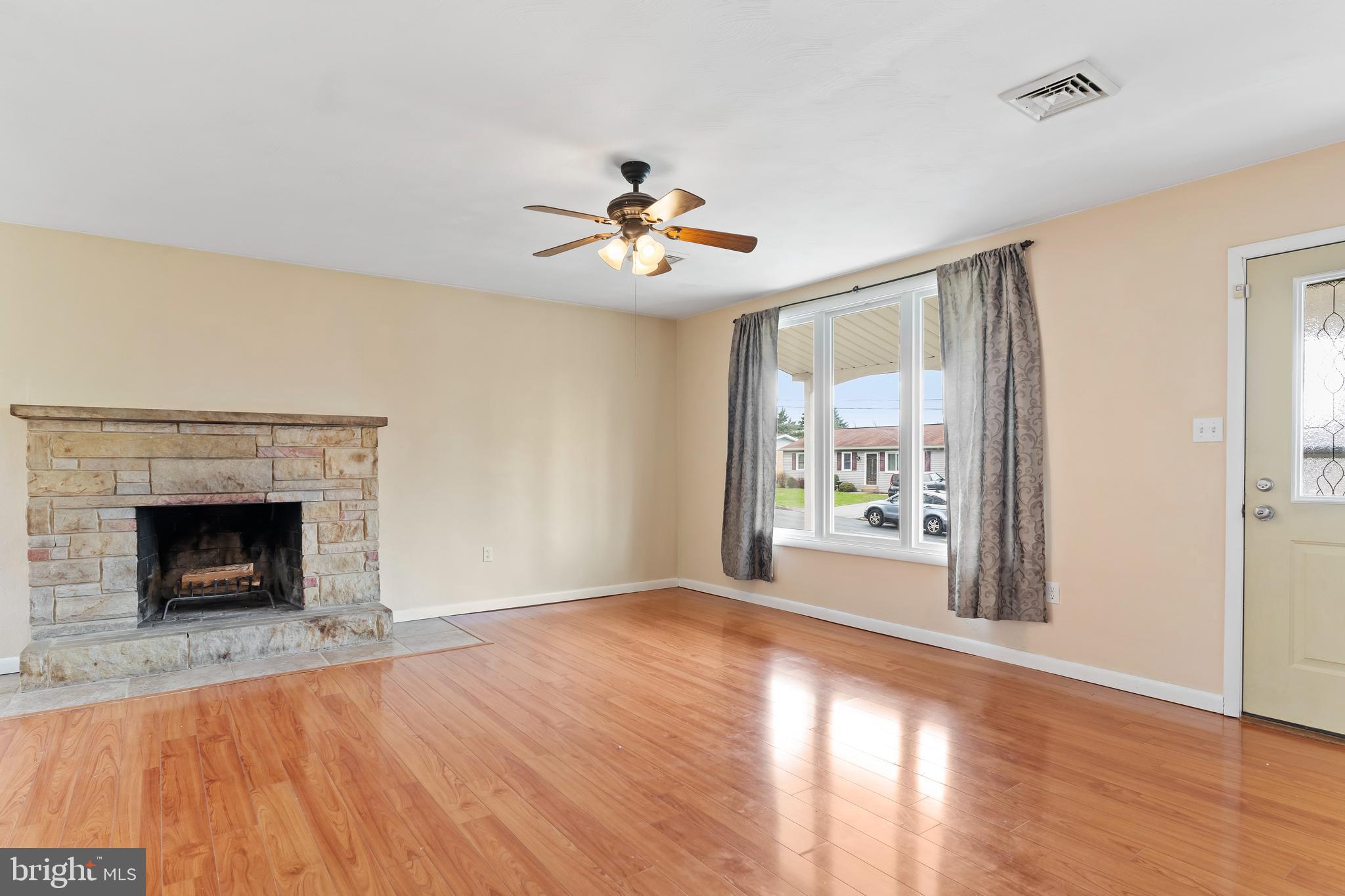 PLEASANT VIEW - Residential