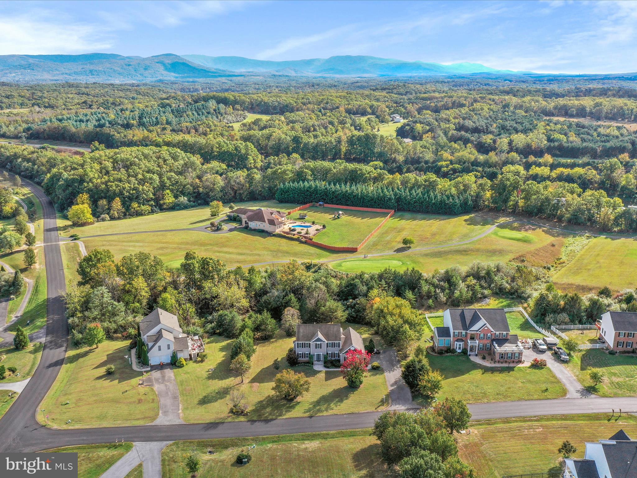 JACKSONS MEADOW - Residential