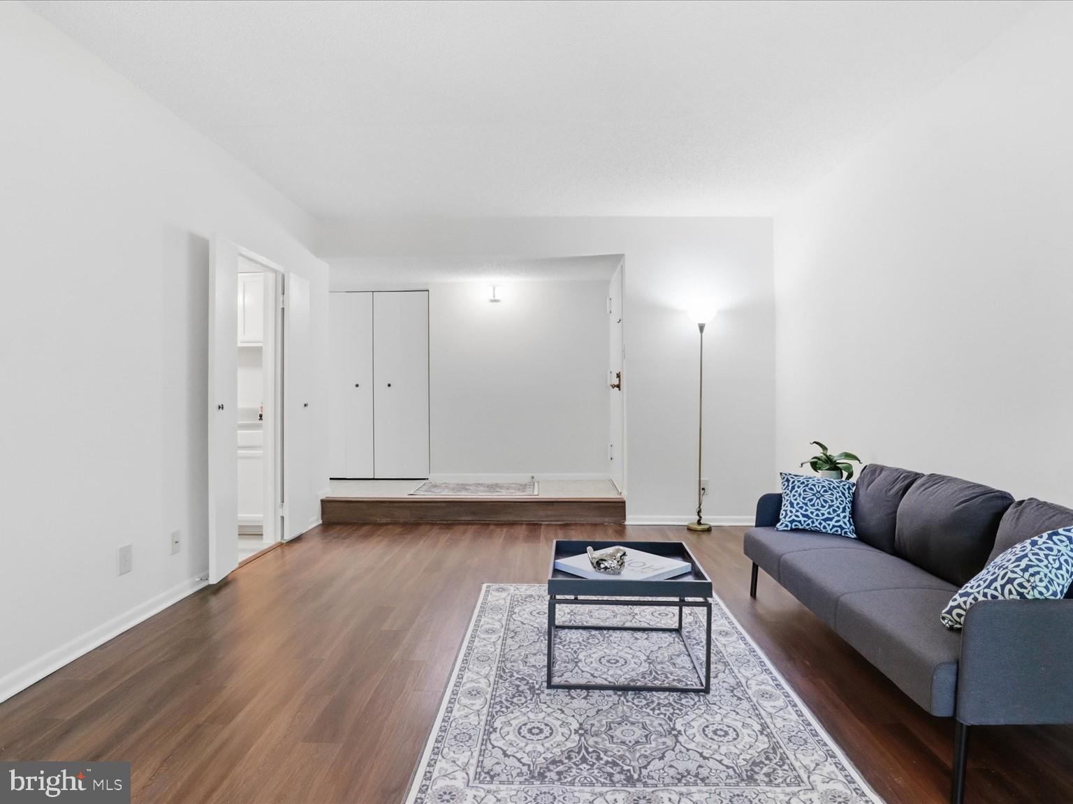 HUNTERS WOODS VILLAGE - Residential