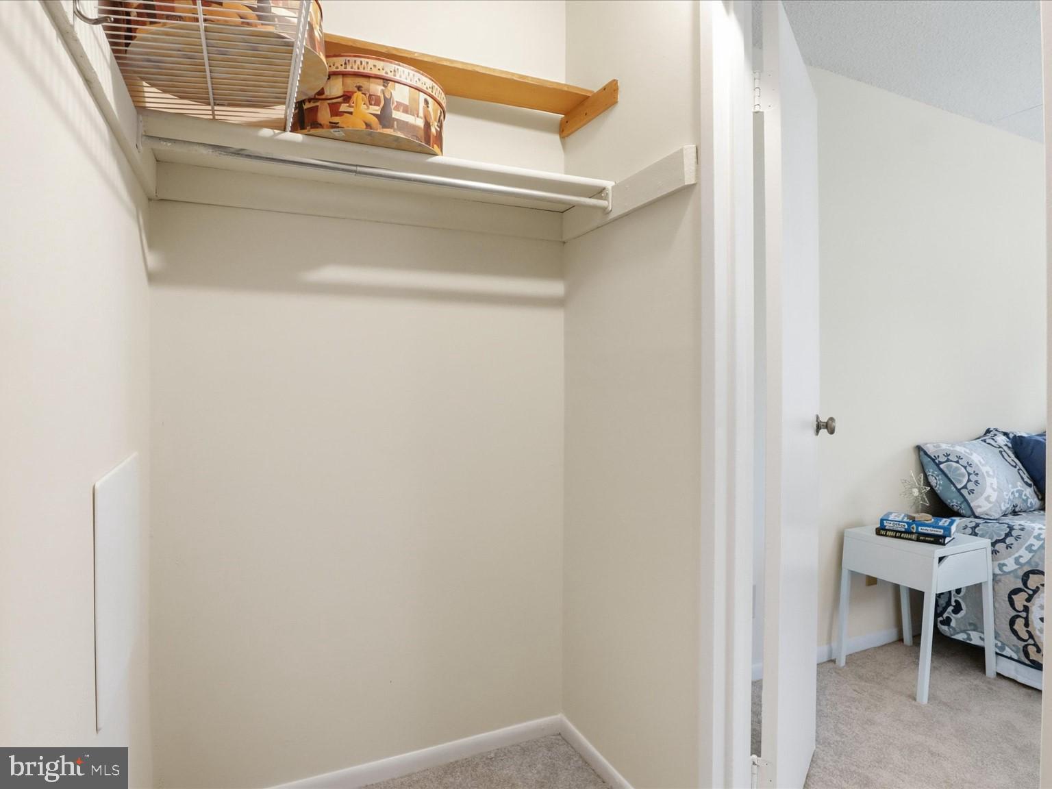 HUNTERS WOODS VILLAGE - Residential