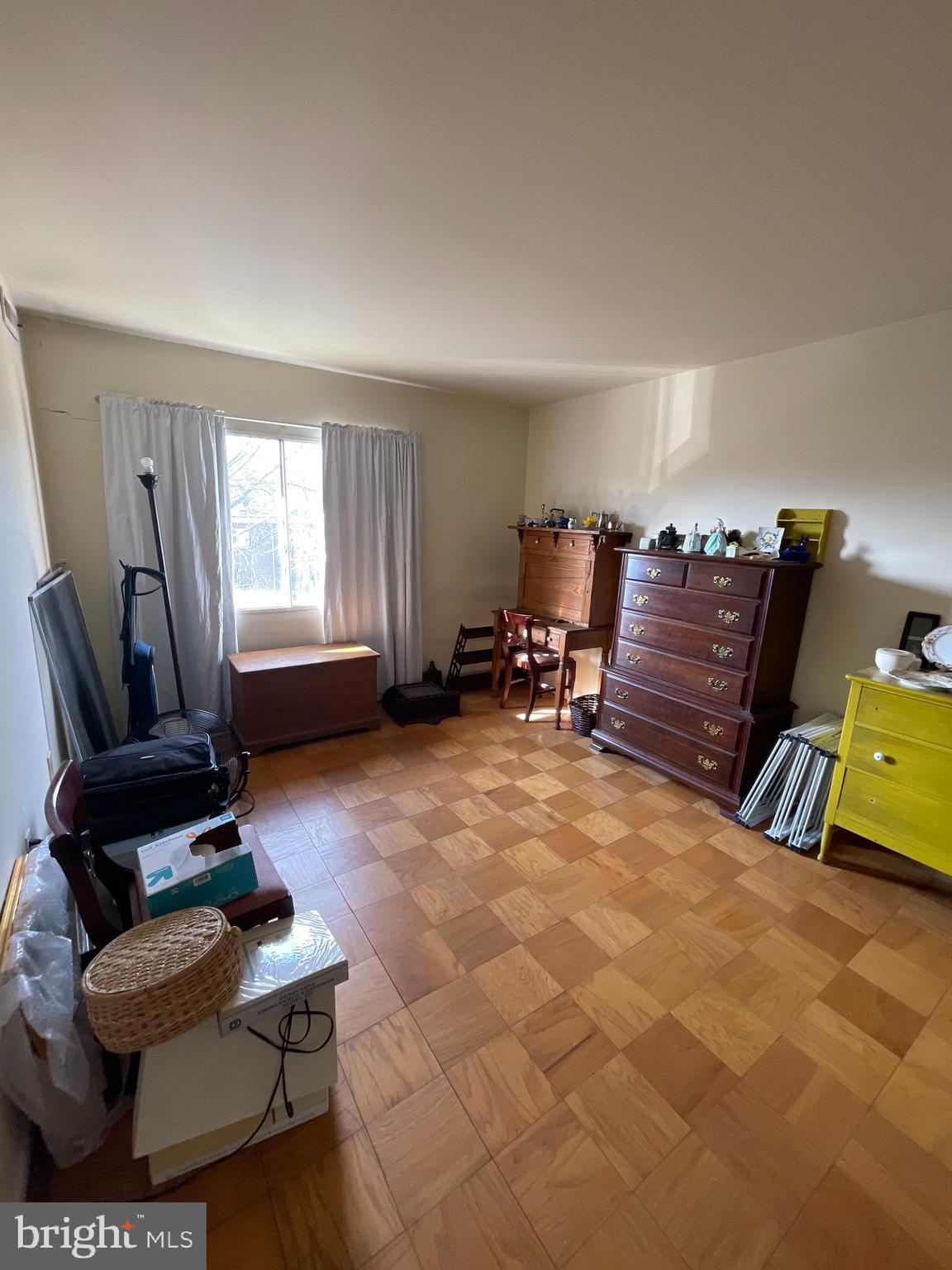 GRAND BEL MANOR - Residential