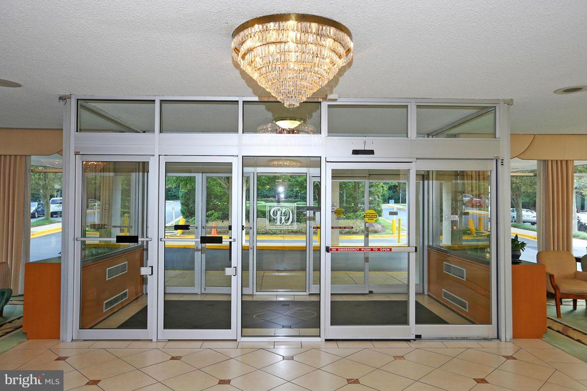 GROSVENOR PARK - Residential Lease