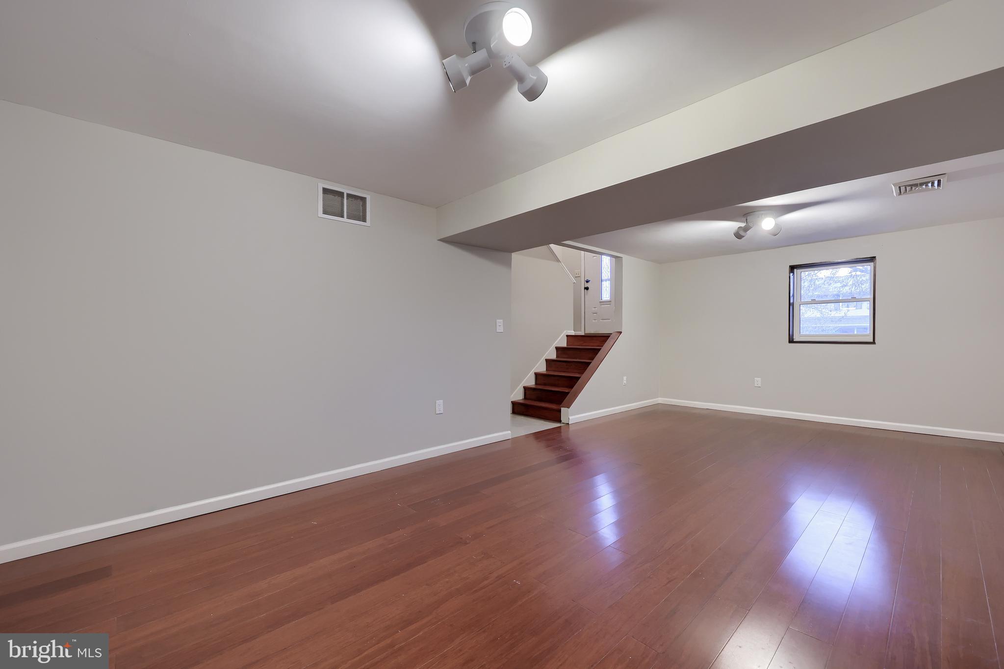 BRIDGE VALLEY - Residential