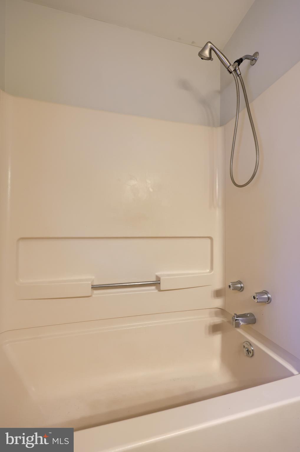 BRIDGE VALLEY - Residential