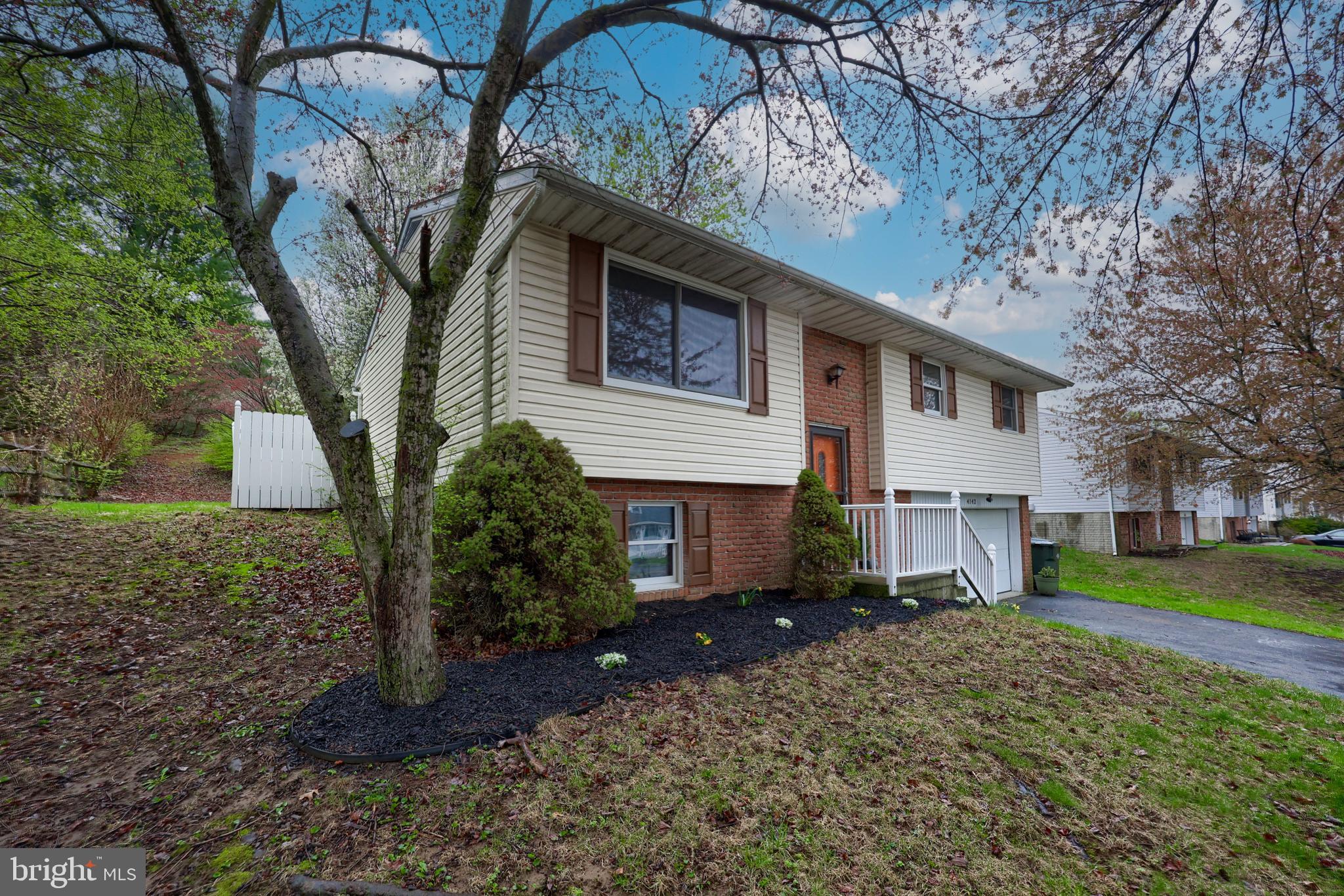 BRIDGE VALLEY - Residential