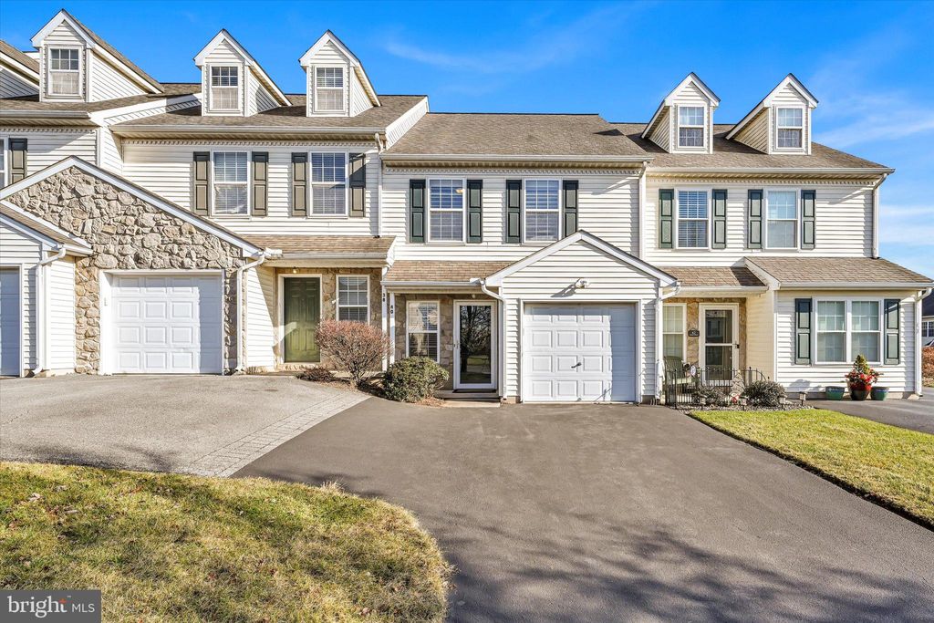 Photo of 40 Heron Drive, Denver, PA 17517 (MLS # PALA2044786)