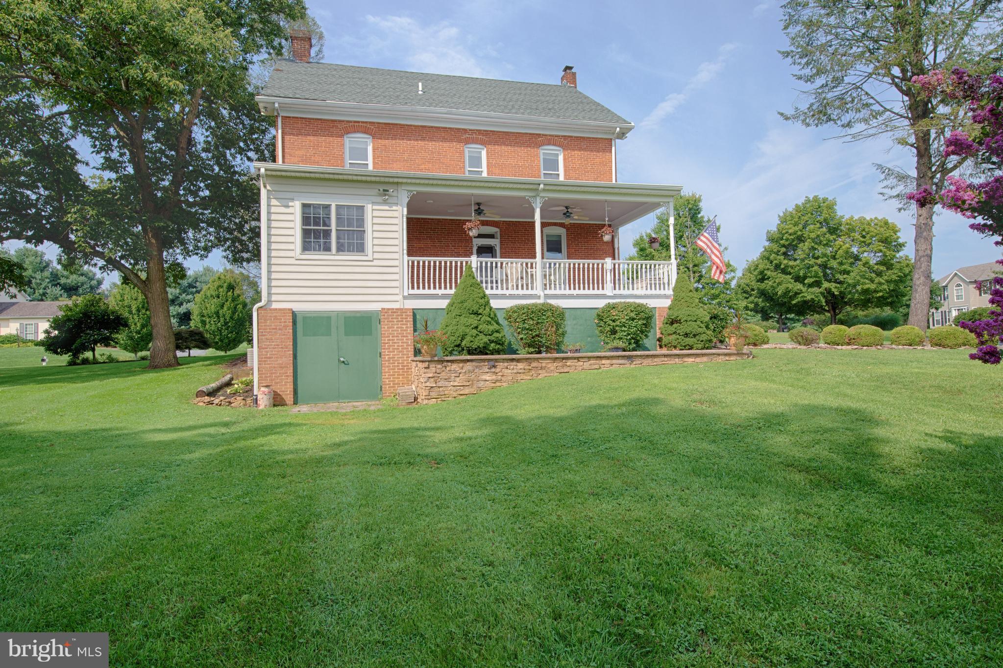 OAKMONT GREEN - Residential