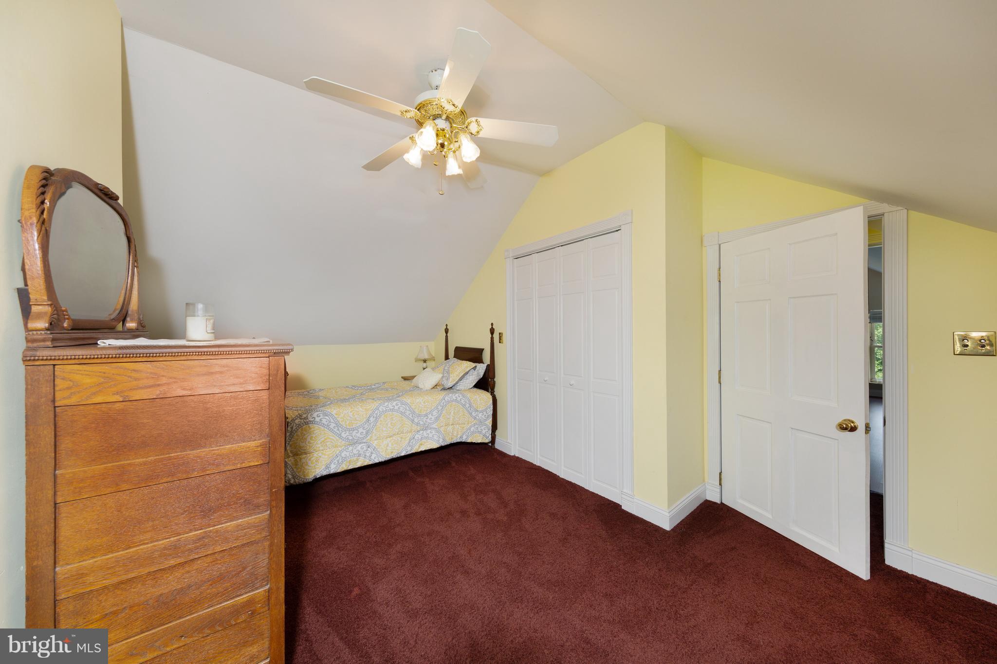 OAKMONT GREEN - Residential