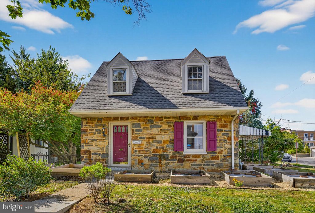 Photo of 406 S 17th Street, ALLENTOWN, PA 18104 (MLS # PALH2013486)