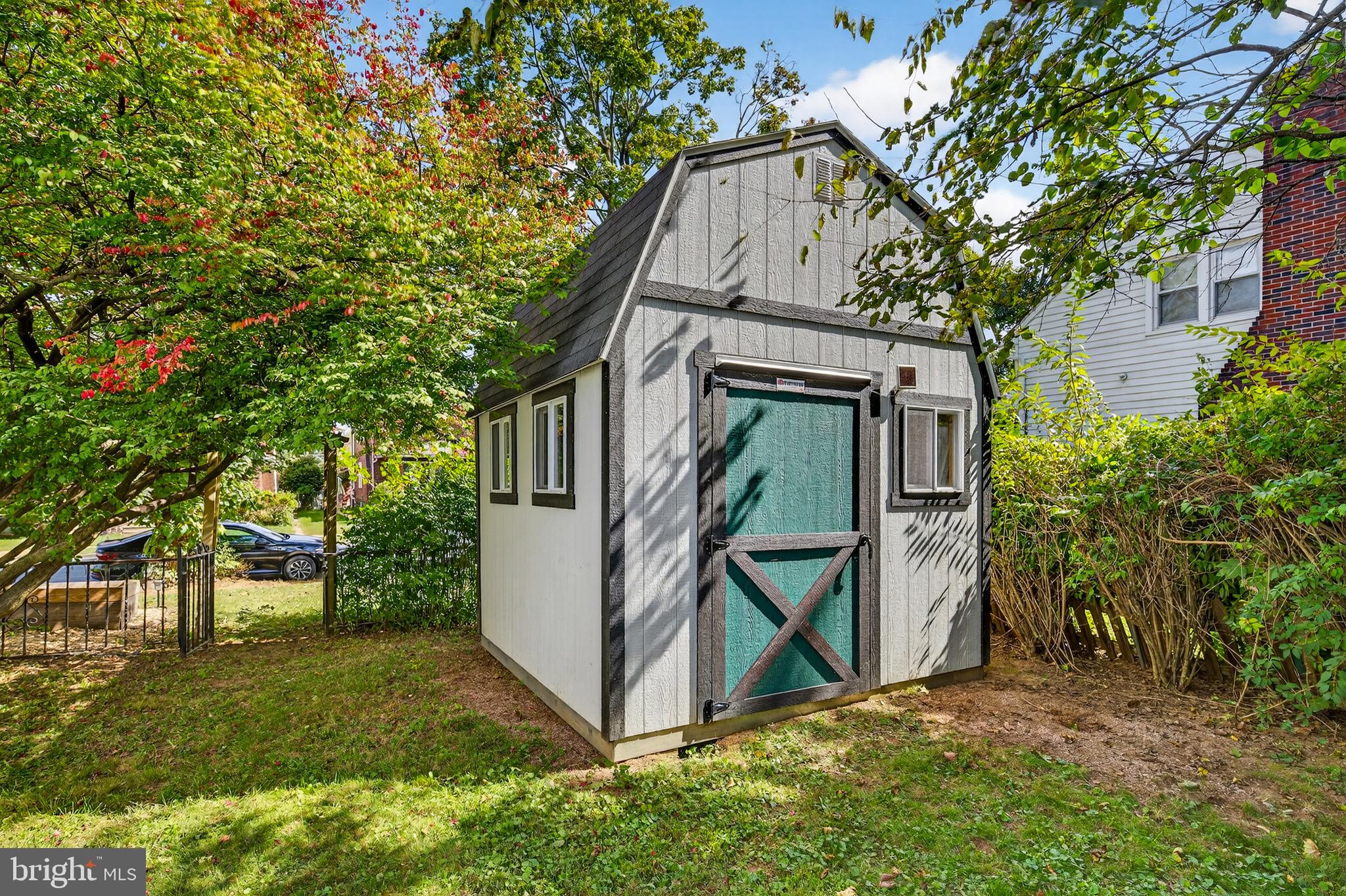 ROBIN HOOD TERRACE - Residential