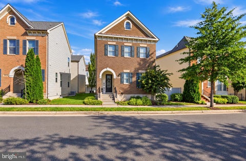Photo of 44642 Petersham Drive, ASHBURN, VA 20147 (MLS # VALO2137246)