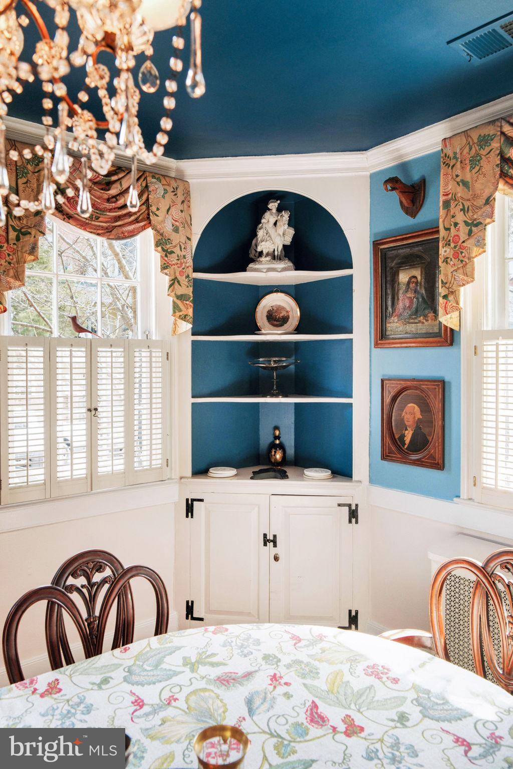 OLD TOWN ALEXANDRIA - Residential