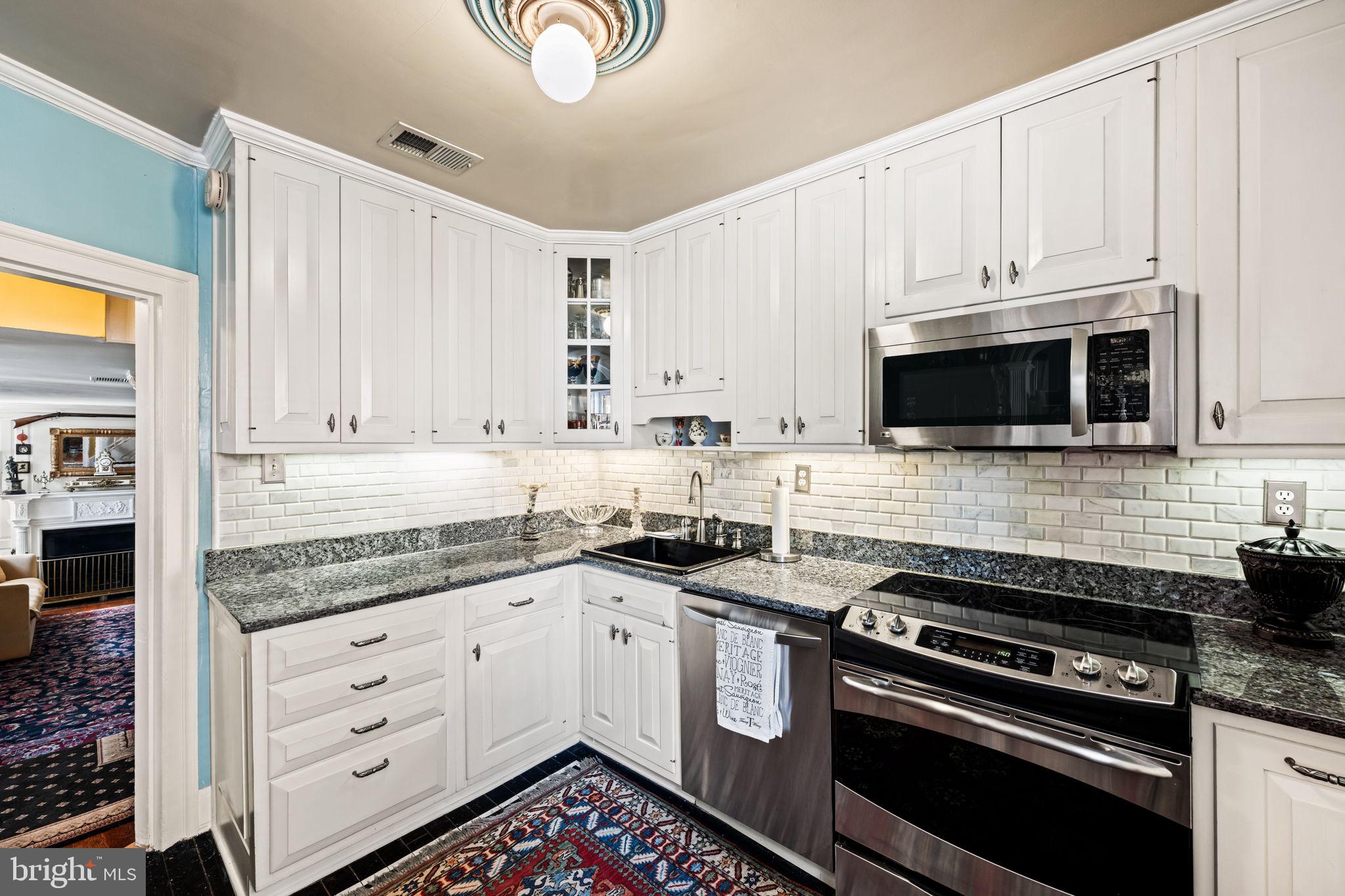 OLD TOWN ALEXANDRIA - Residential