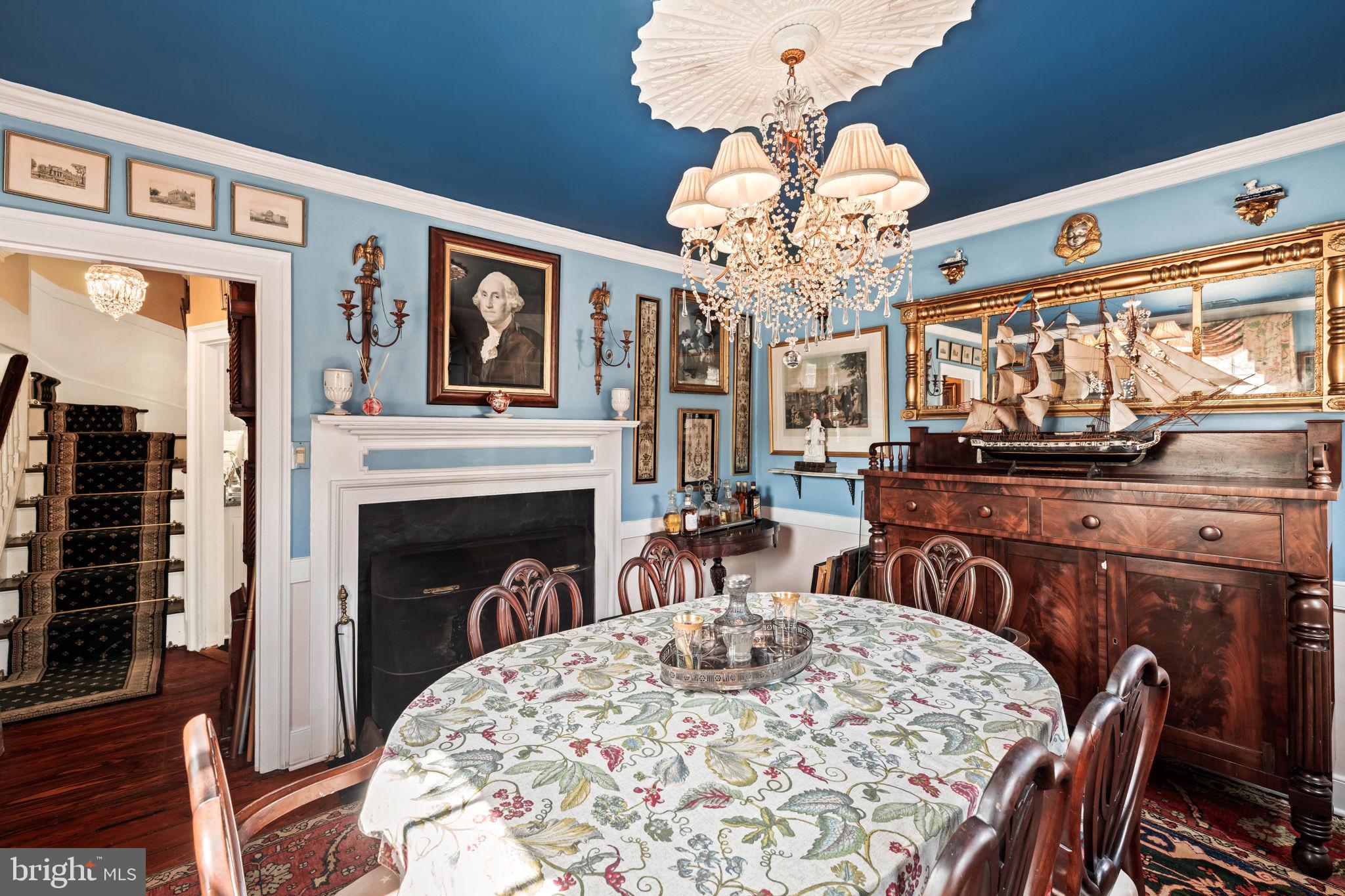 OLD TOWN ALEXANDRIA - Residential