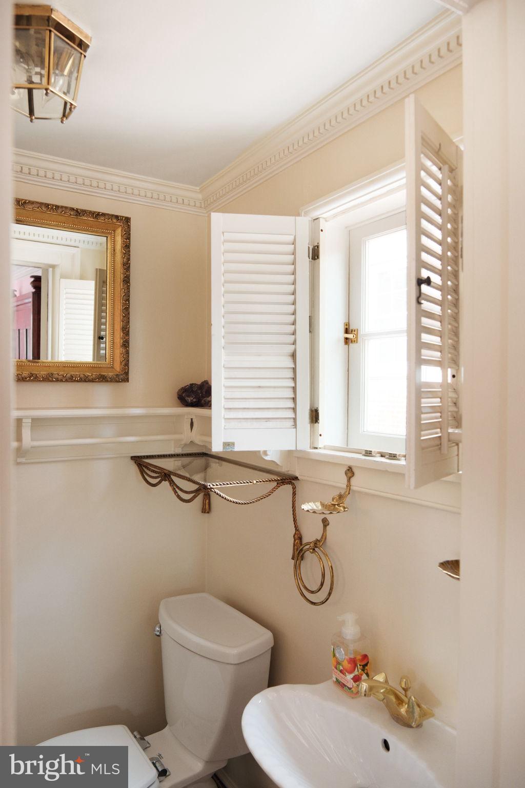 OLD TOWN ALEXANDRIA - Residential