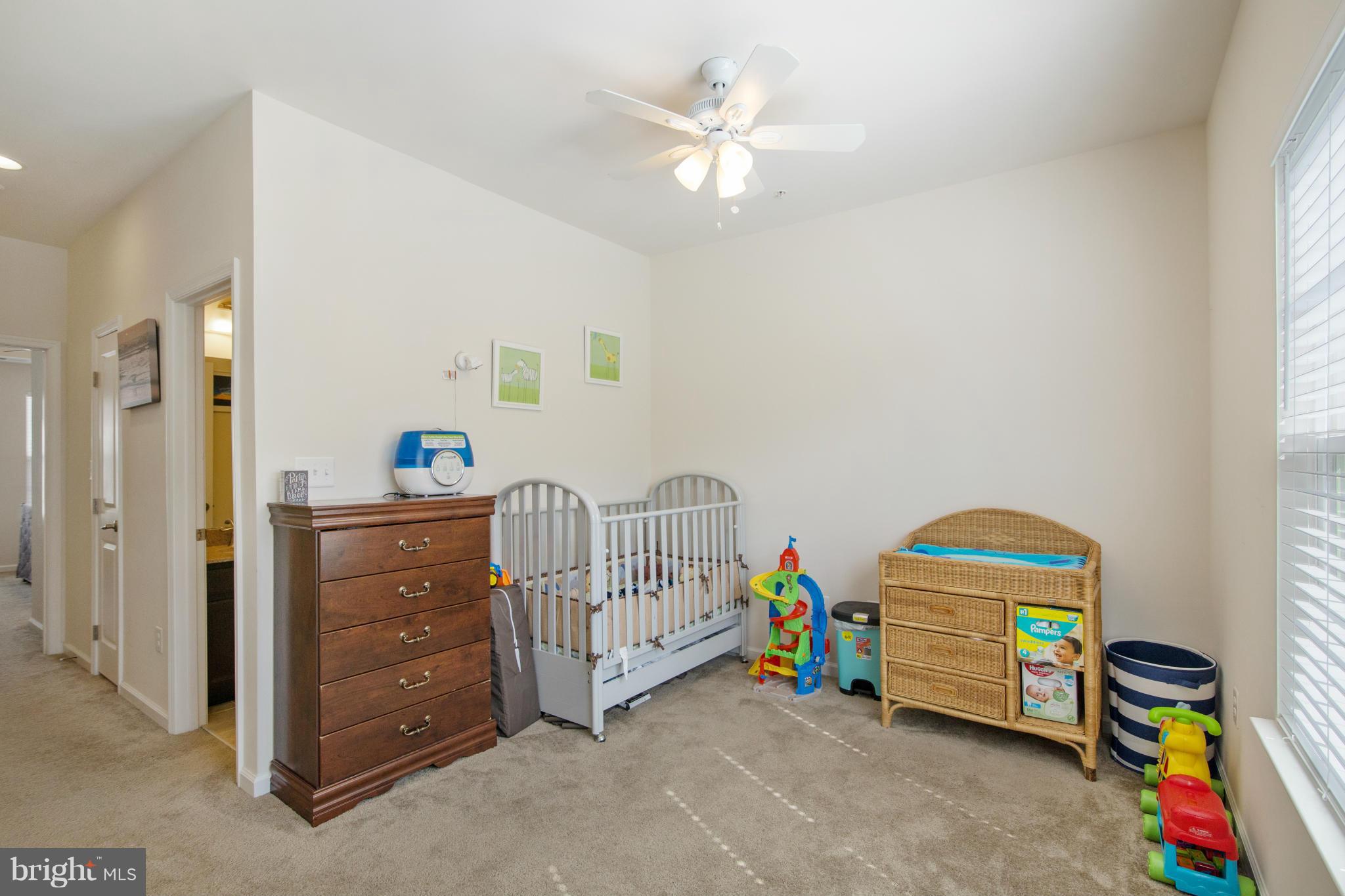 HOWARD SQUARE - Residential