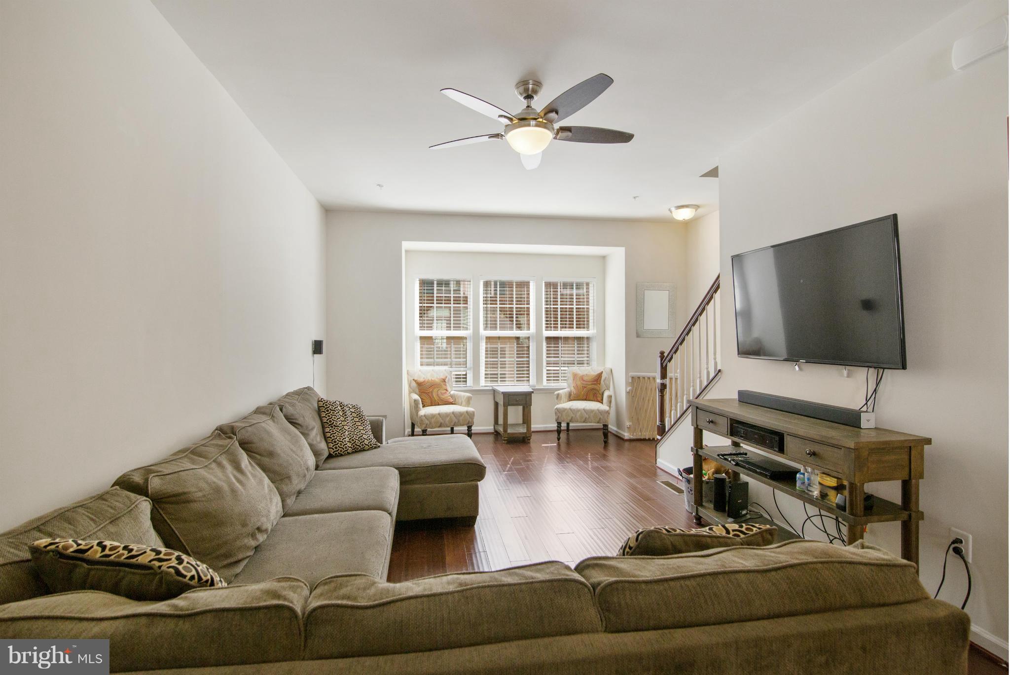 HOWARD SQUARE - Residential