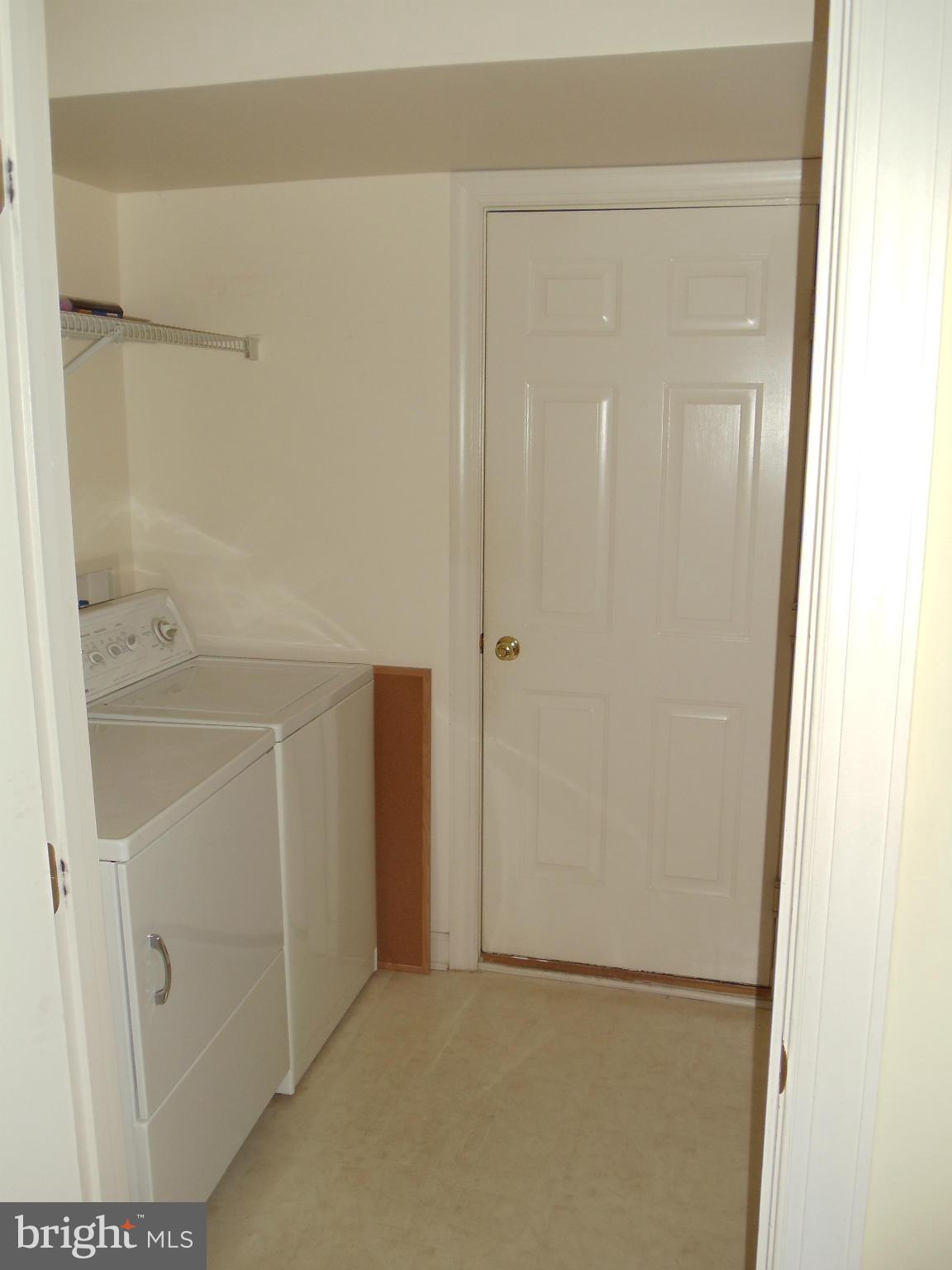 CEDAR LAKES - Residential Lease