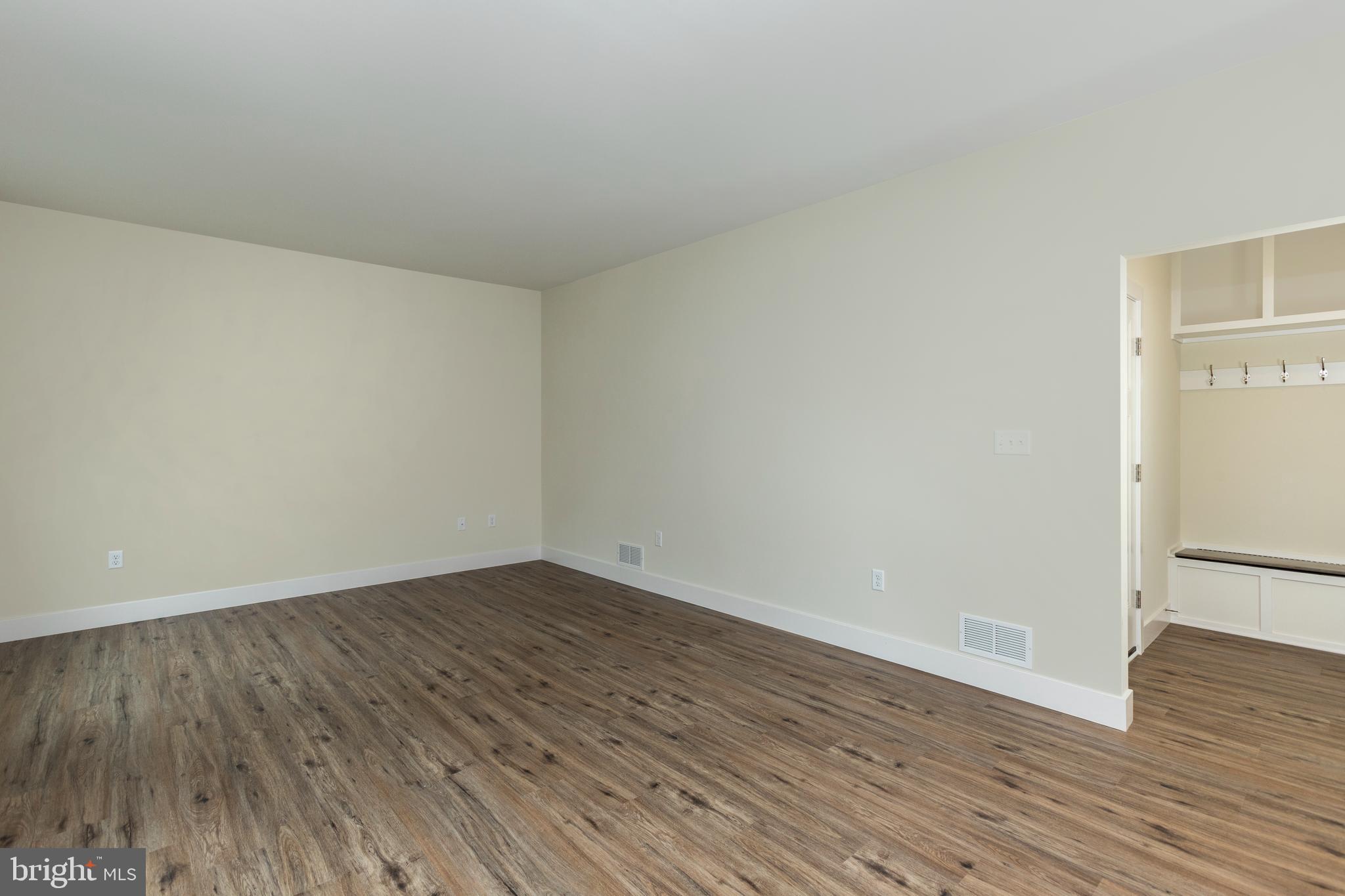 MARGARETS GROVE - Residential