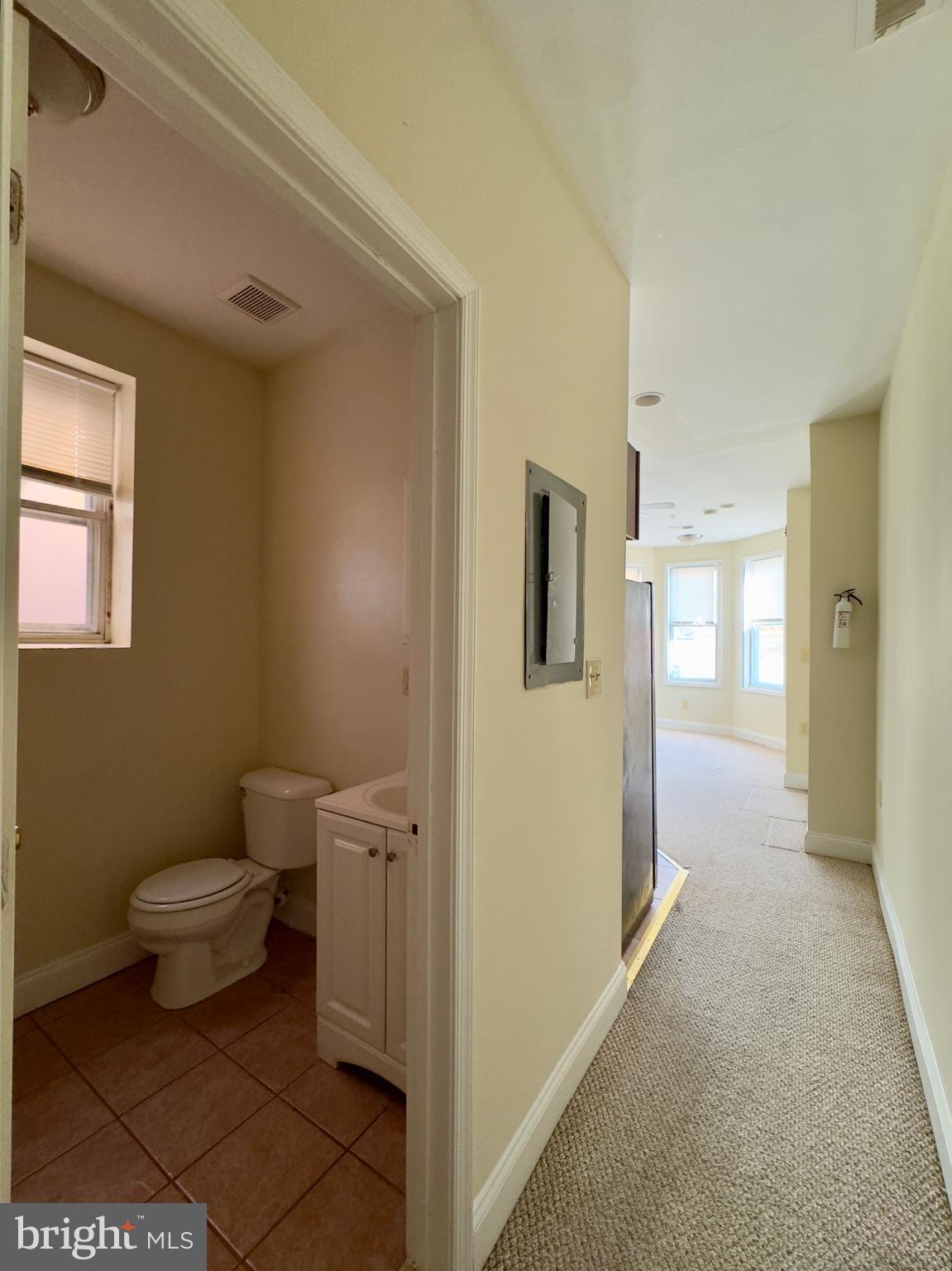 BARCLAY - Residential Lease