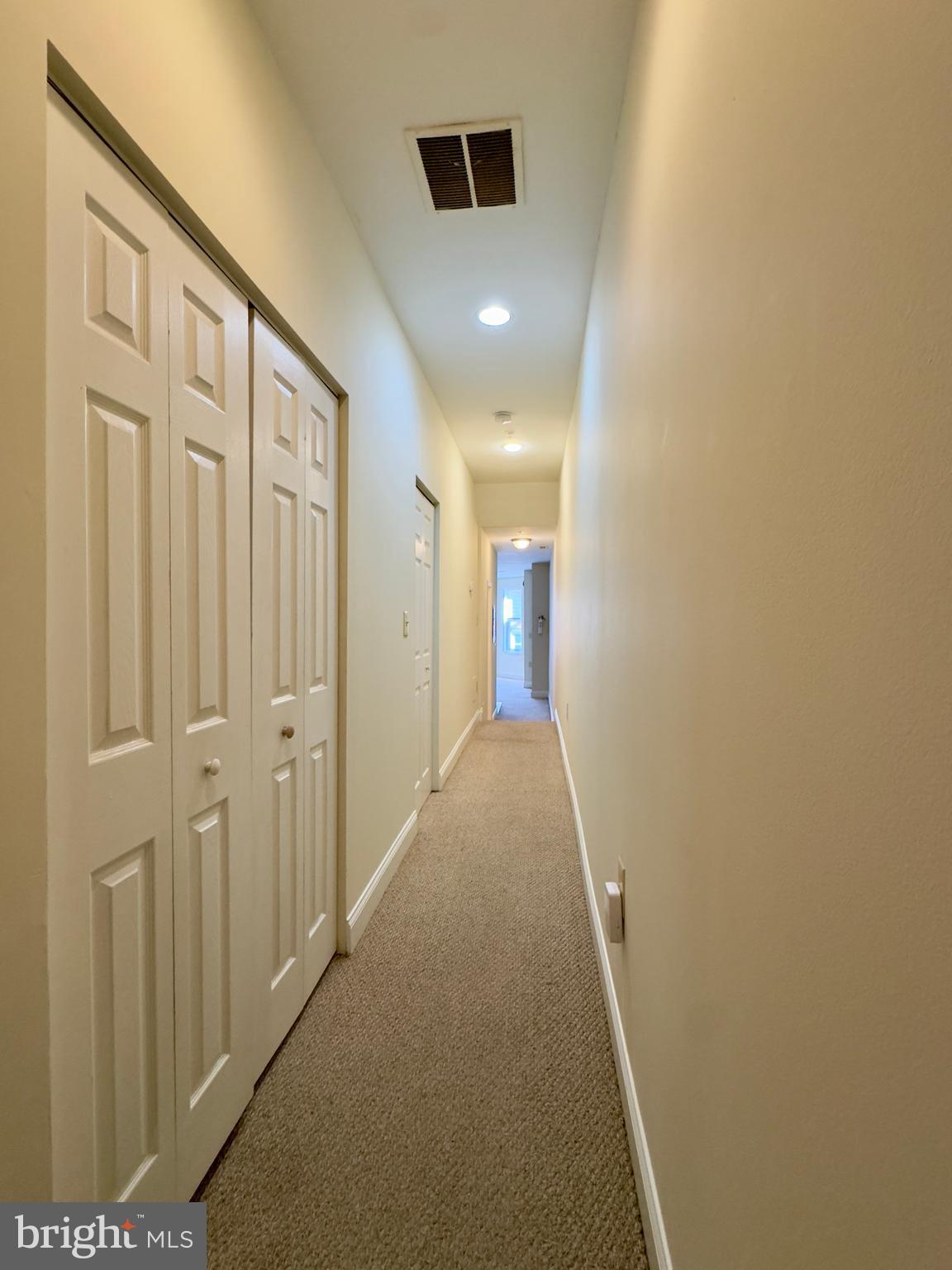 BARCLAY - Residential Lease
