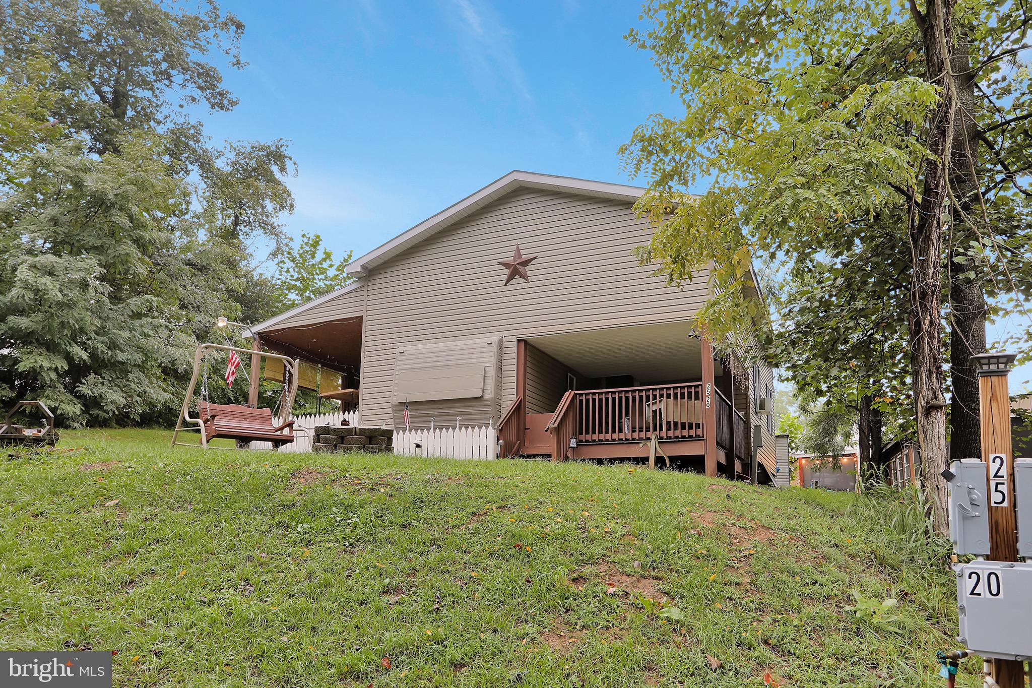 RIVER BEND - Residential