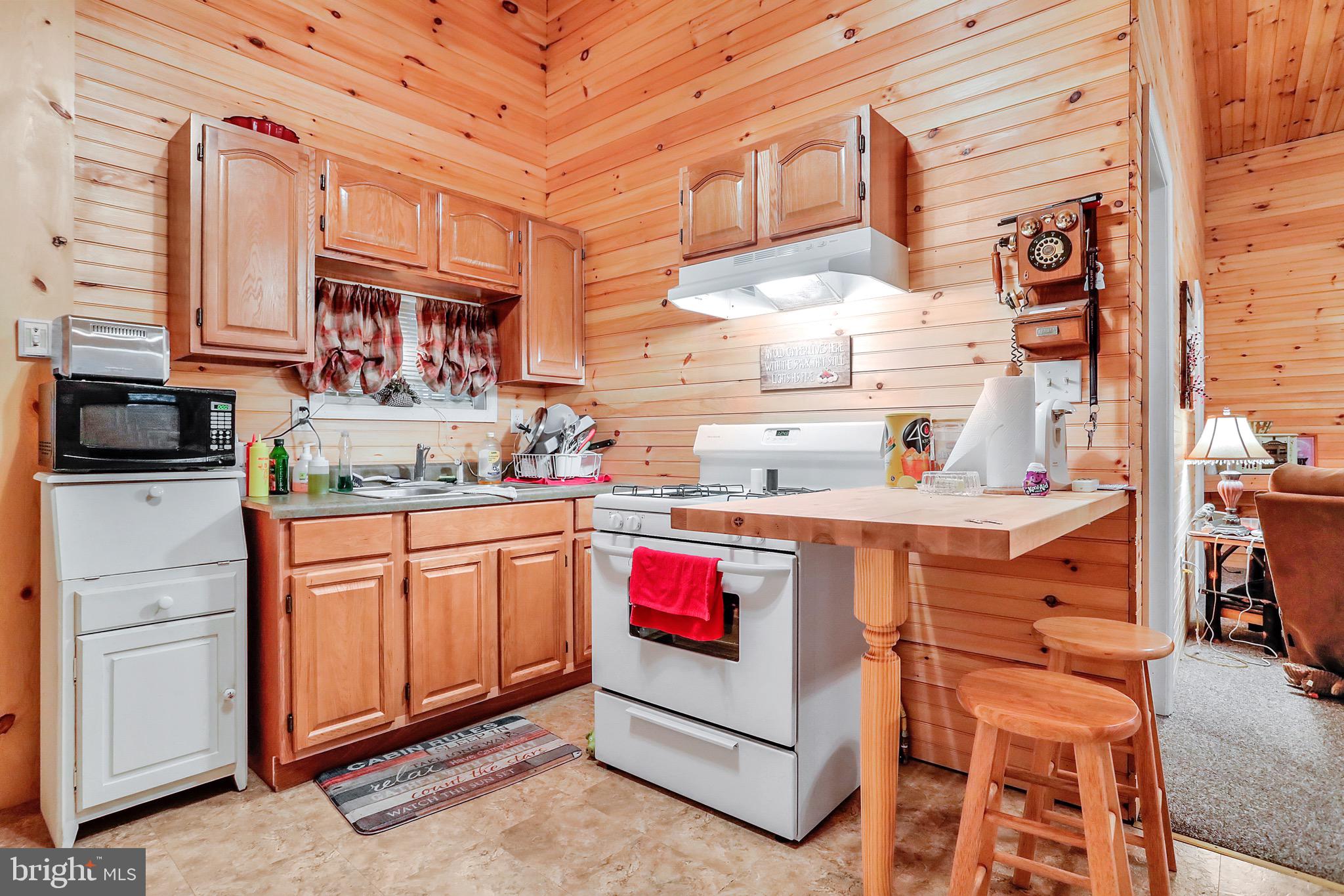 RIVER BEND - Residential