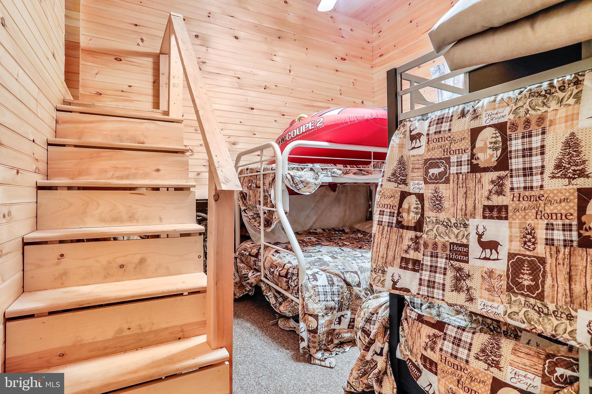 RIVER BEND - Residential