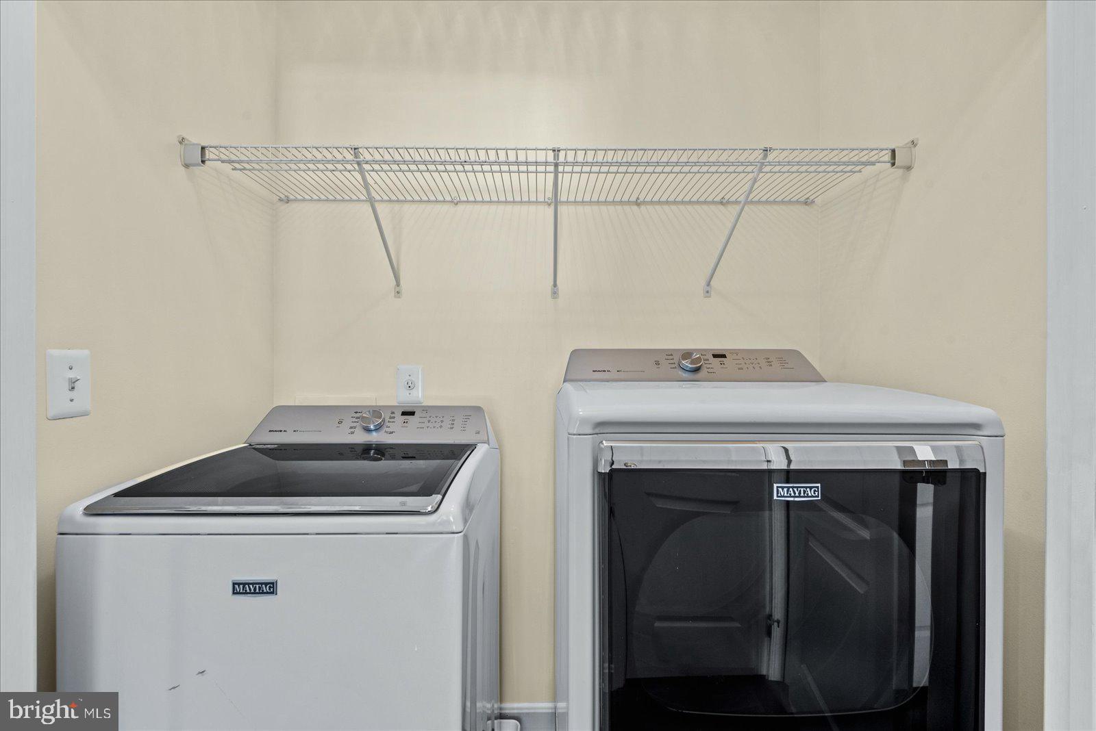 FERRY DOCK CROSSING - Residential