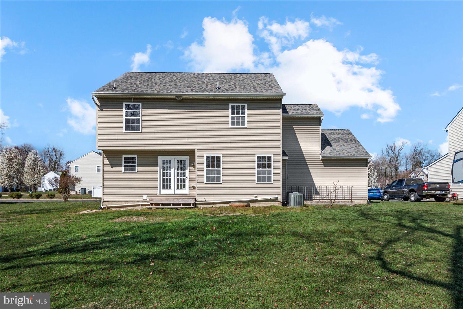 FERRY DOCK CROSSING - Residential