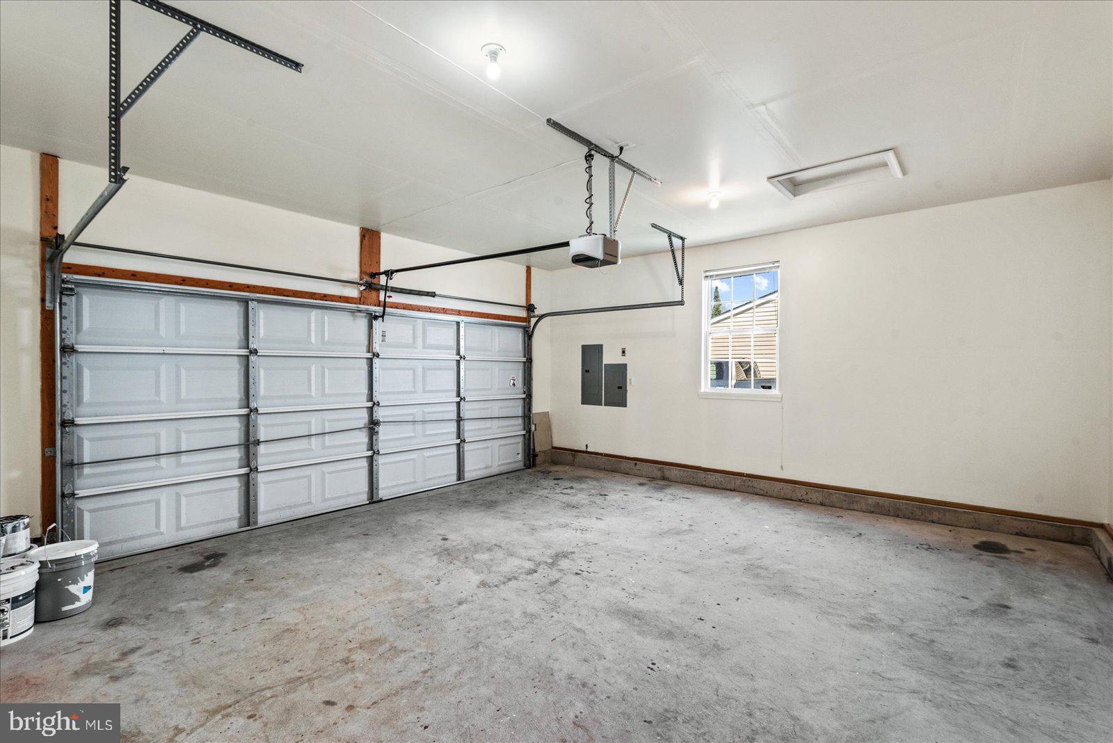 FERRY DOCK CROSSING - Residential