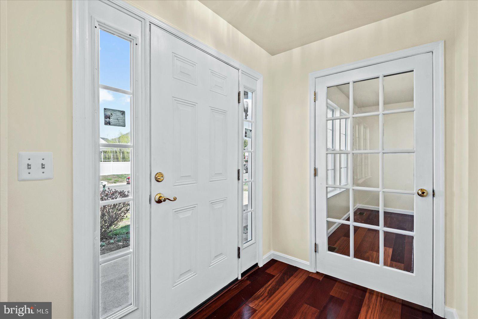 FERRY DOCK CROSSING - Residential