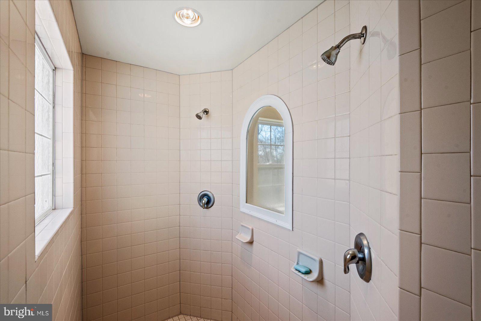 FERRY DOCK CROSSING - Residential