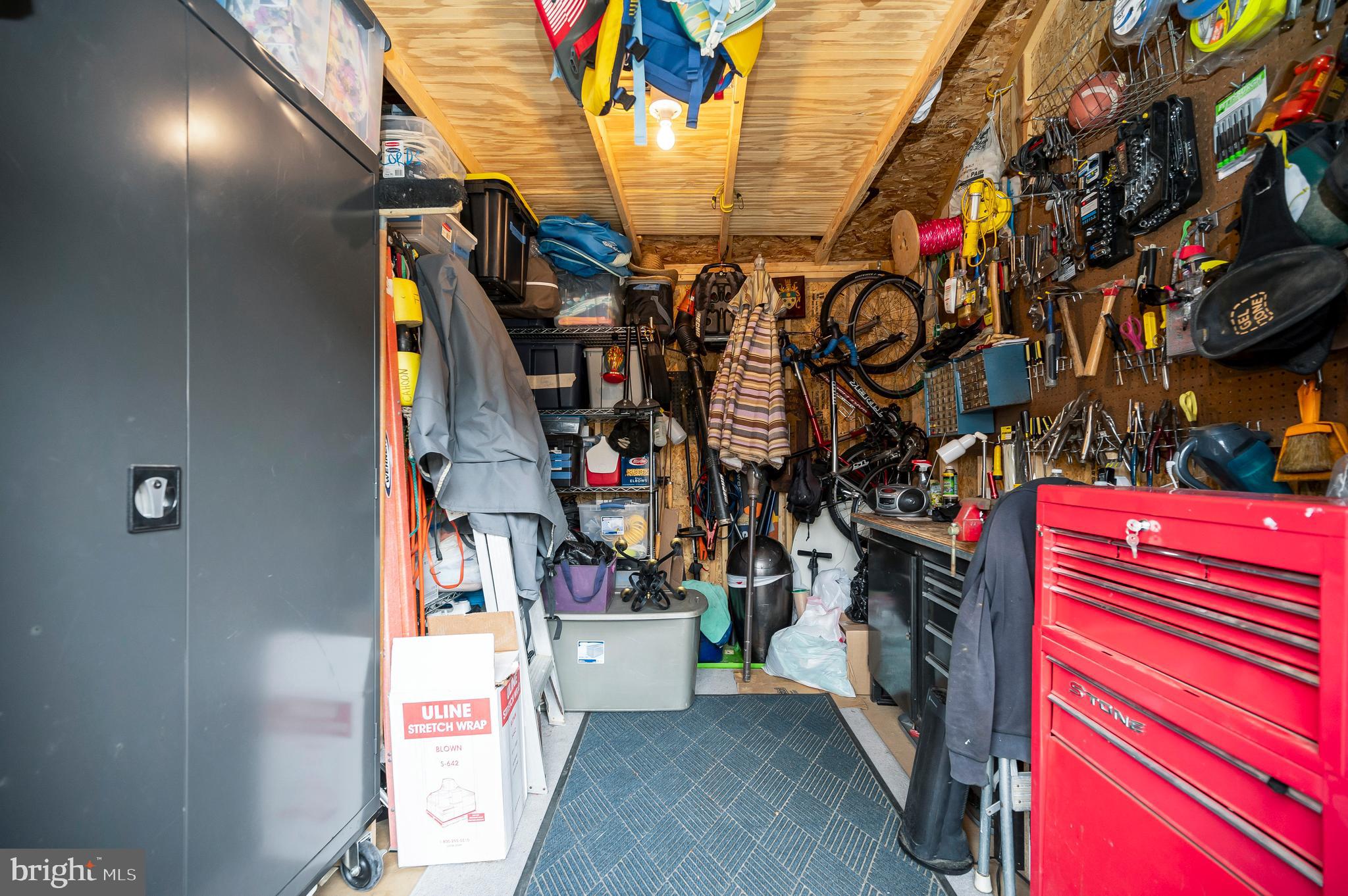 LAKE CAROLINE - Residential