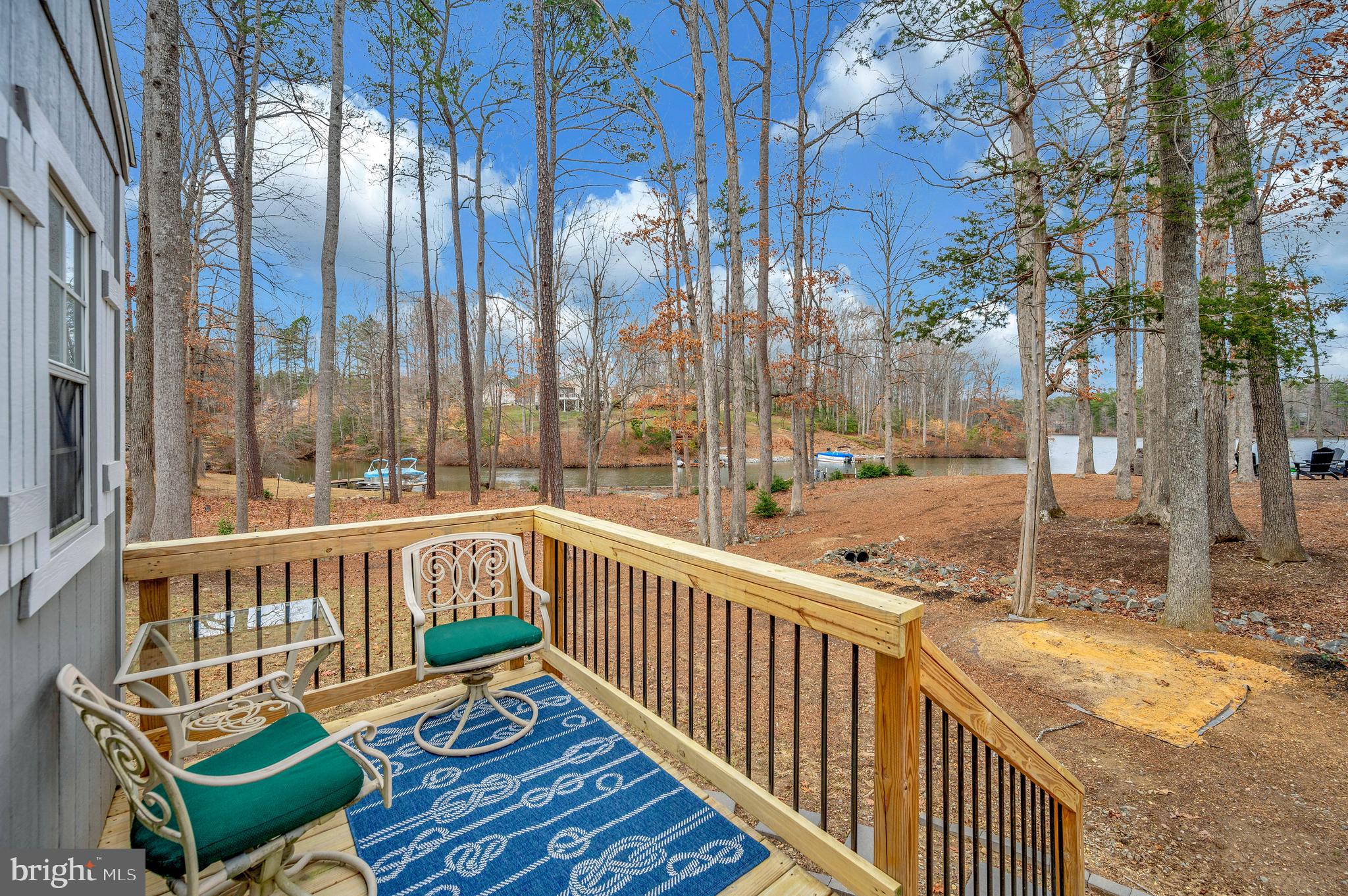 LAKE CAROLINE - Residential