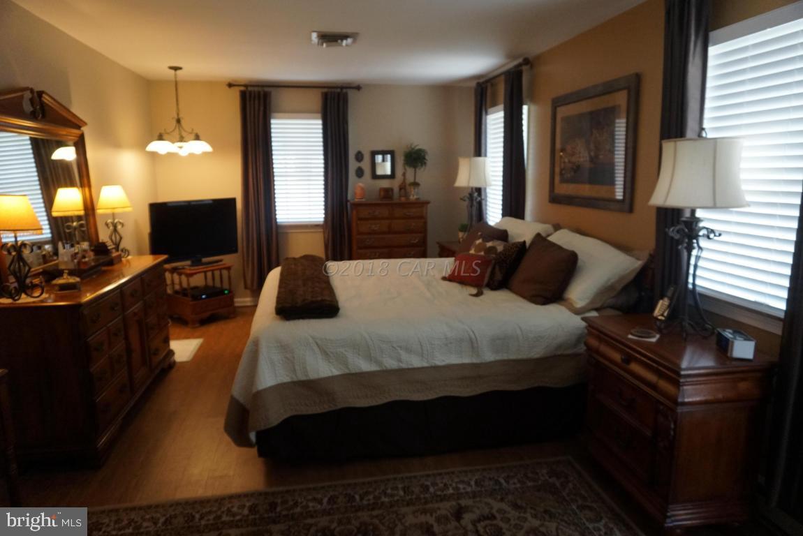 RUSTIC ACRES - Residential