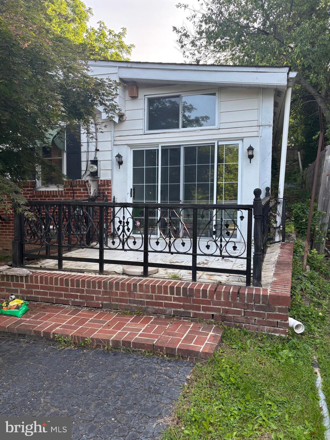 RIDLEY PARK - Residential Lease