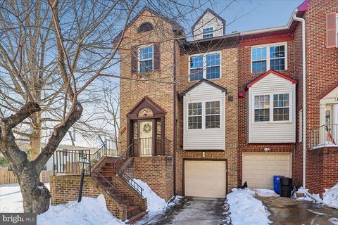 6047 KNIGHTS RIDGE WAY ALEXANDRIA VA 22310