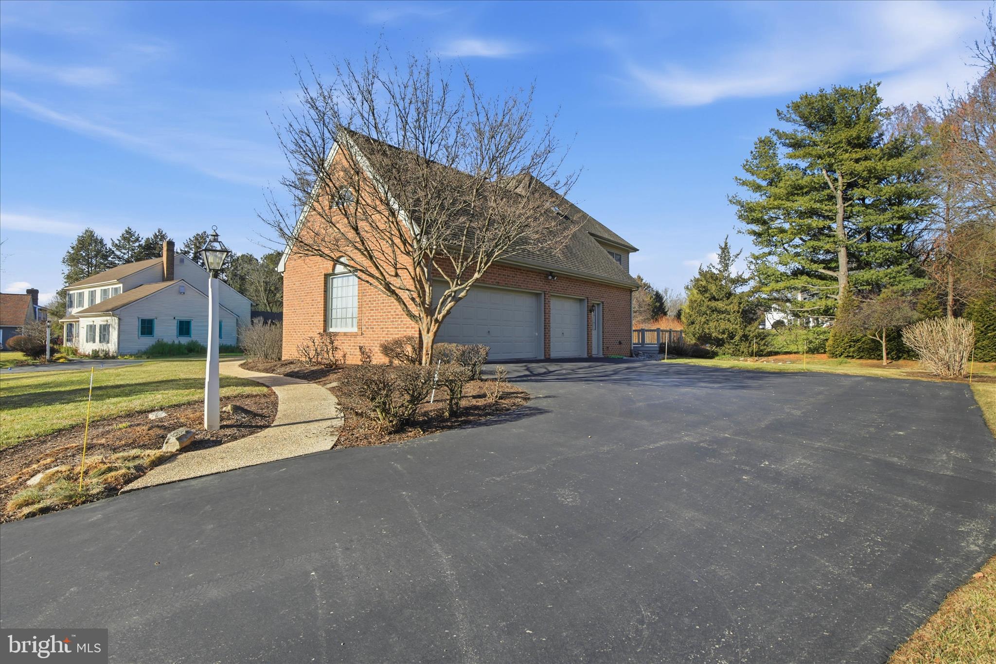 BUCKFIELD - Residential