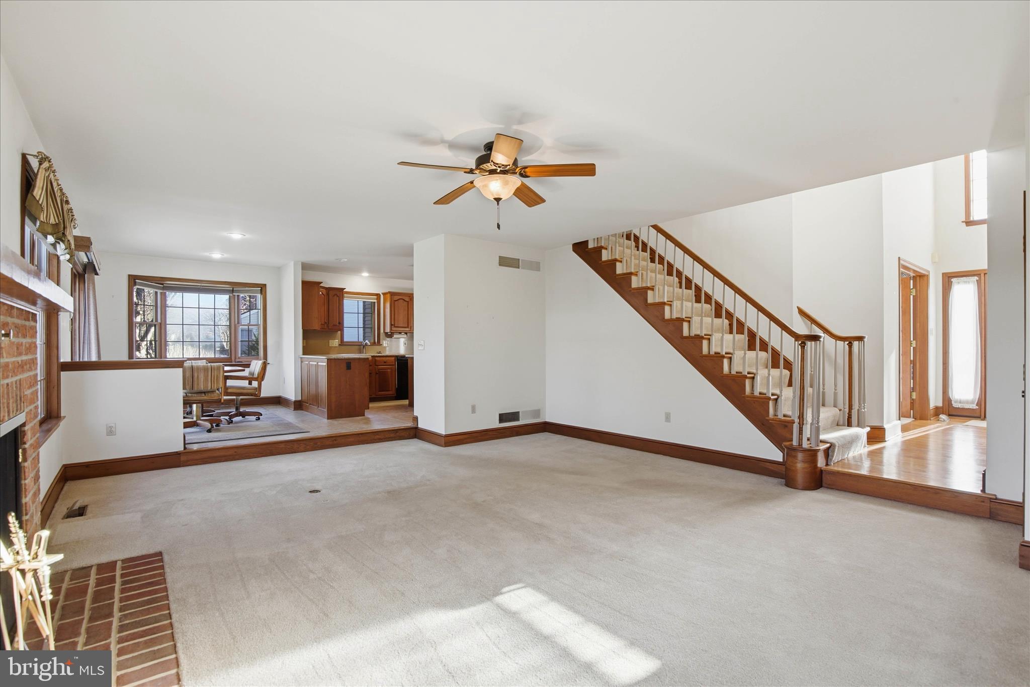 BUCKFIELD - Residential