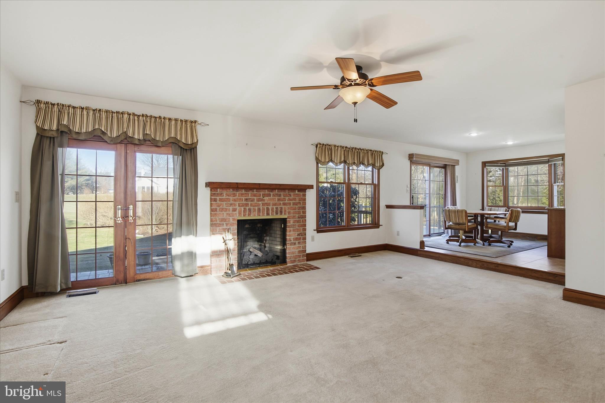 BUCKFIELD - Residential