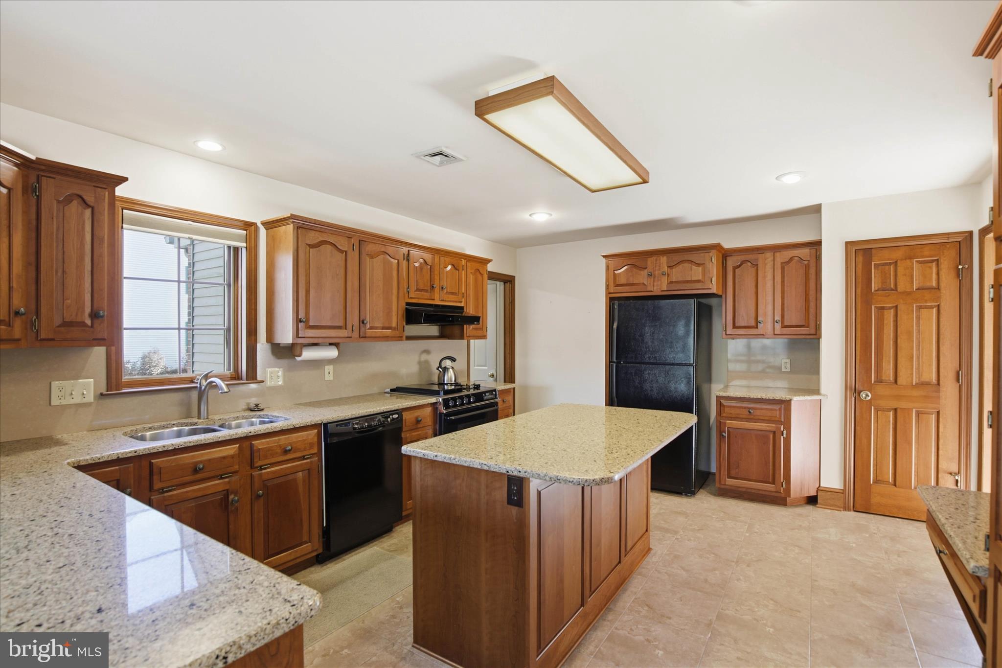 BUCKFIELD - Residential